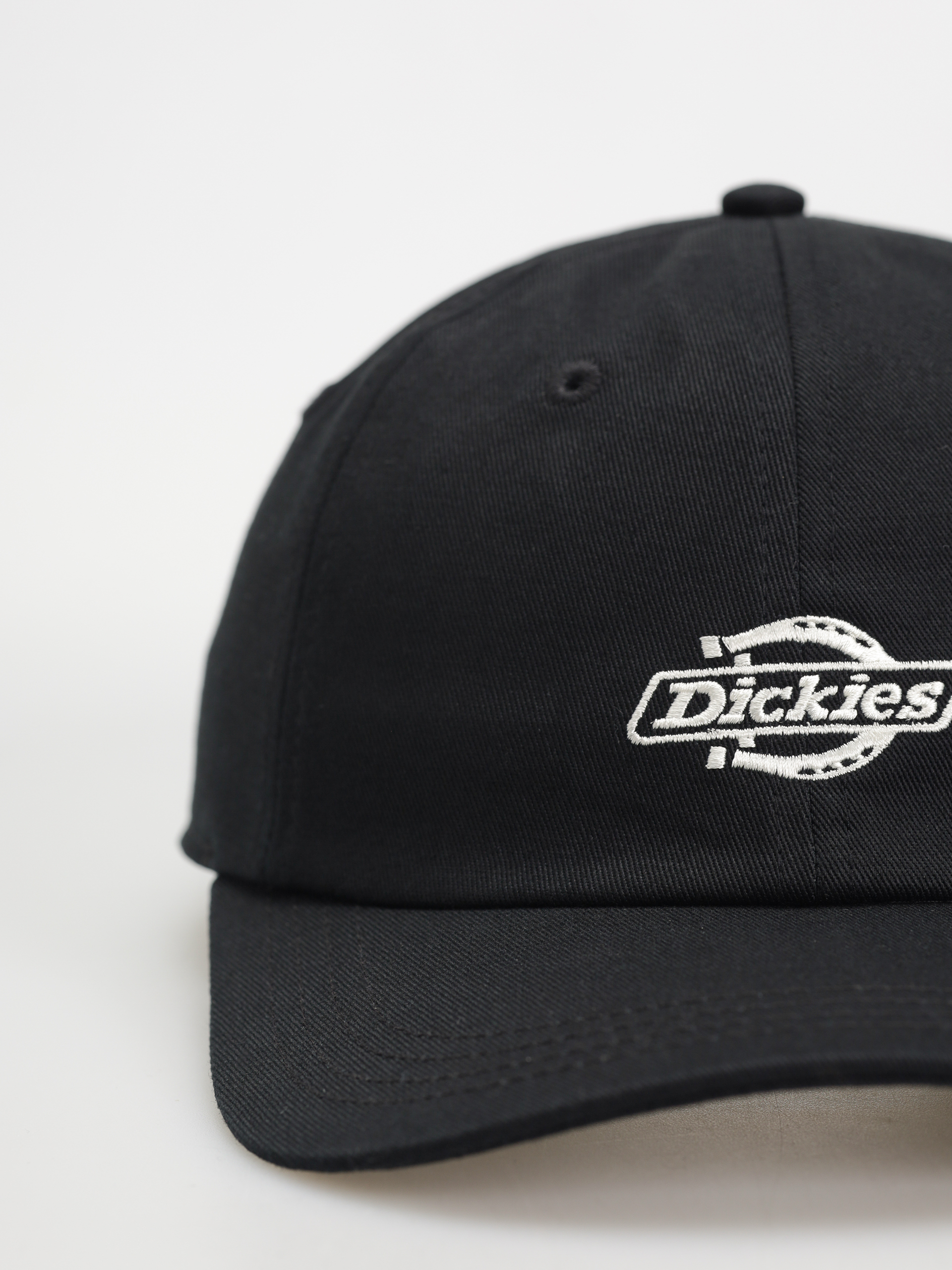 Шапка с козирка Dickies Essential Dad (black)