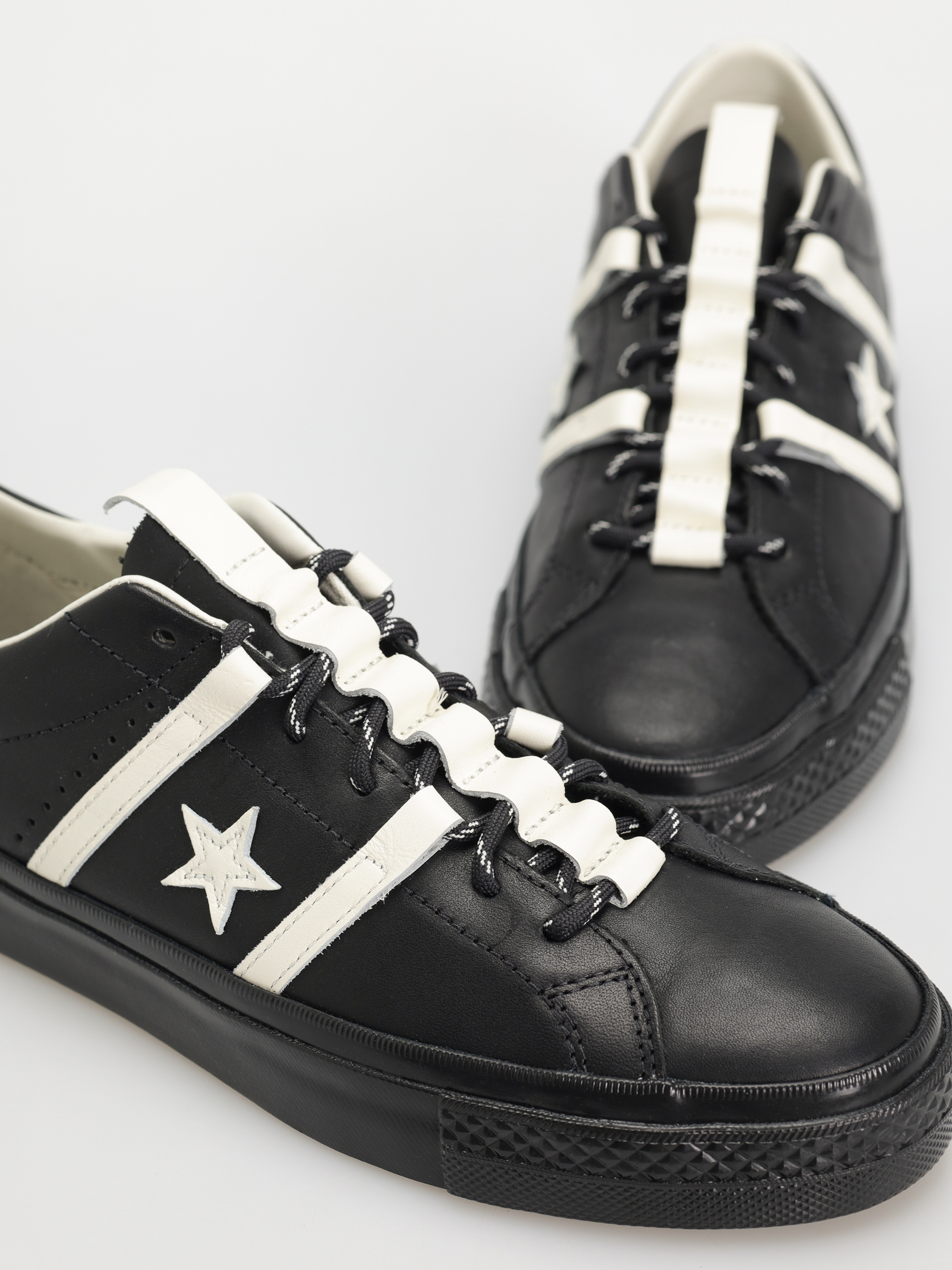 Обувки Converse X Bobby De Keyzer One Star Academy Pro (black/egret/black)