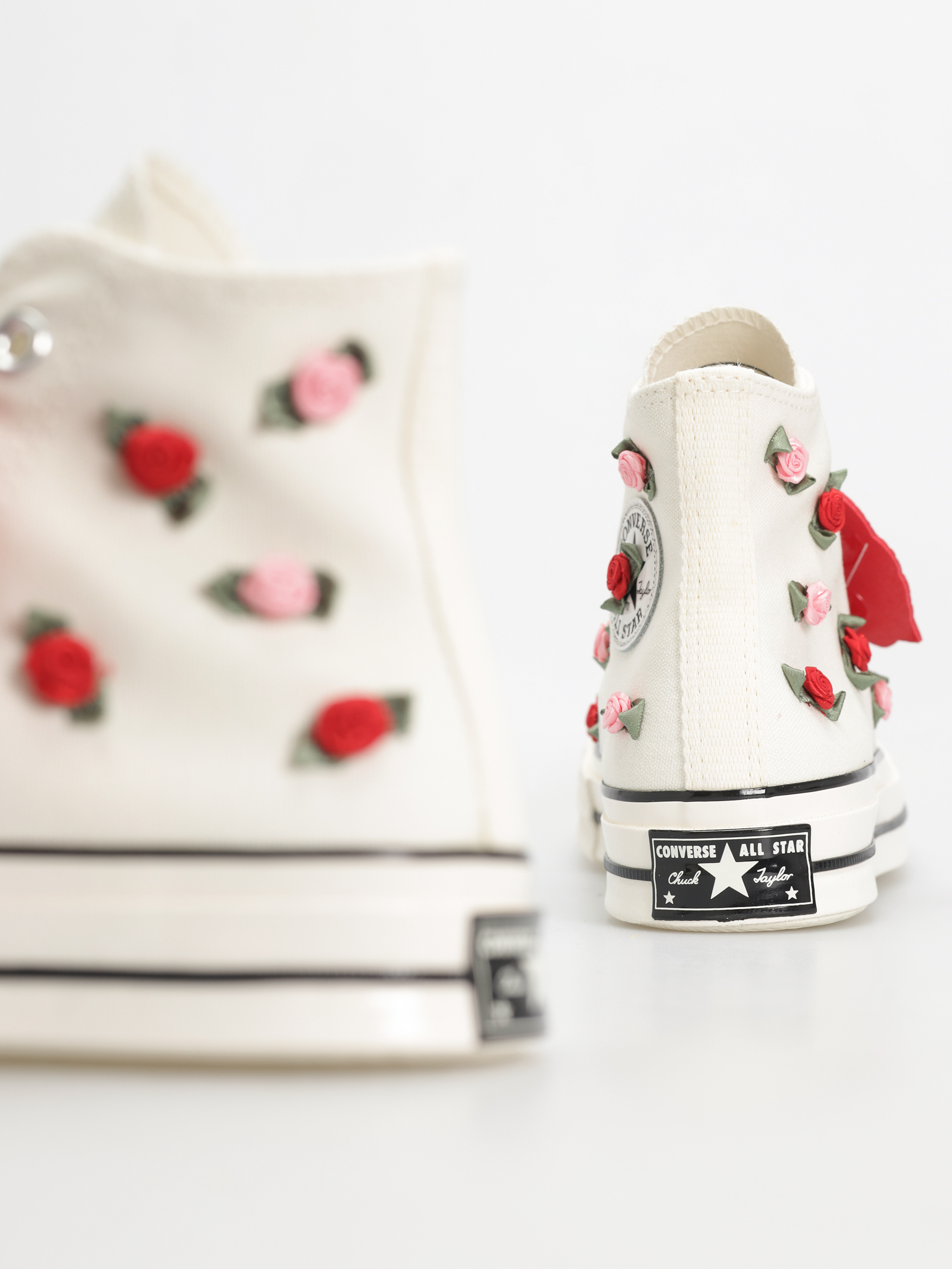 Кецове Converse Chuck 70 Hi (egret/red/lt jellyfish jitter)
