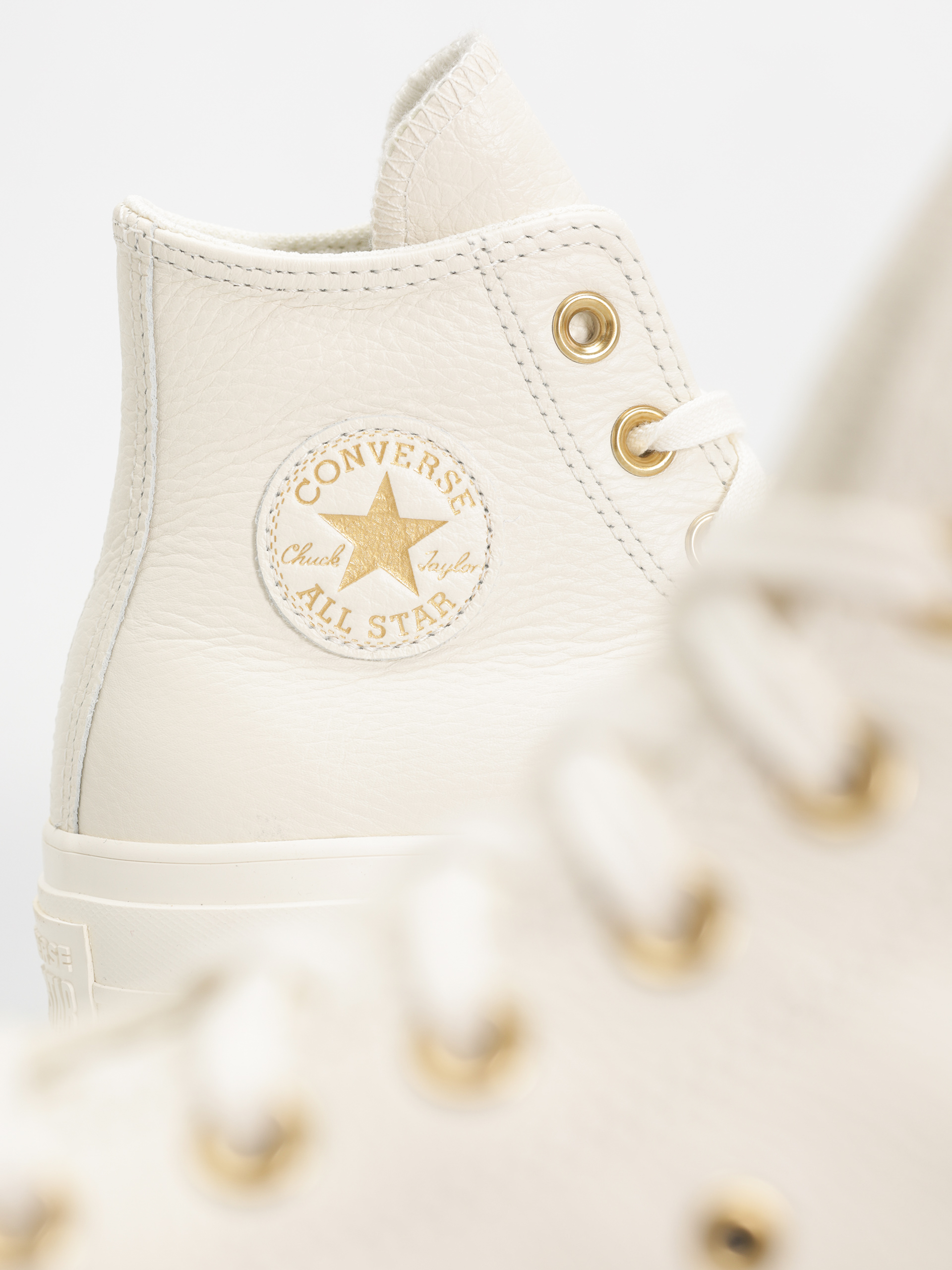 Кецове Converse Chuck Taylor All Star Lift Hi Wmn (egret/egret/gold)