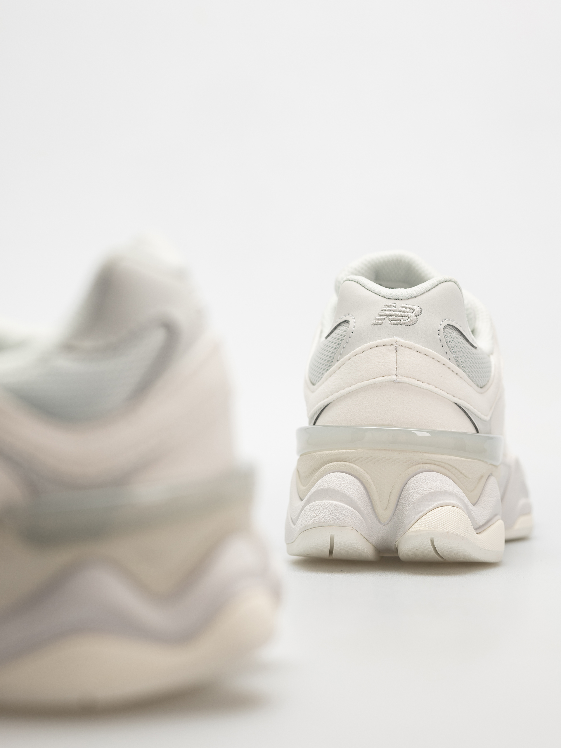 Обувки New Balance 9060 JR (reflection)