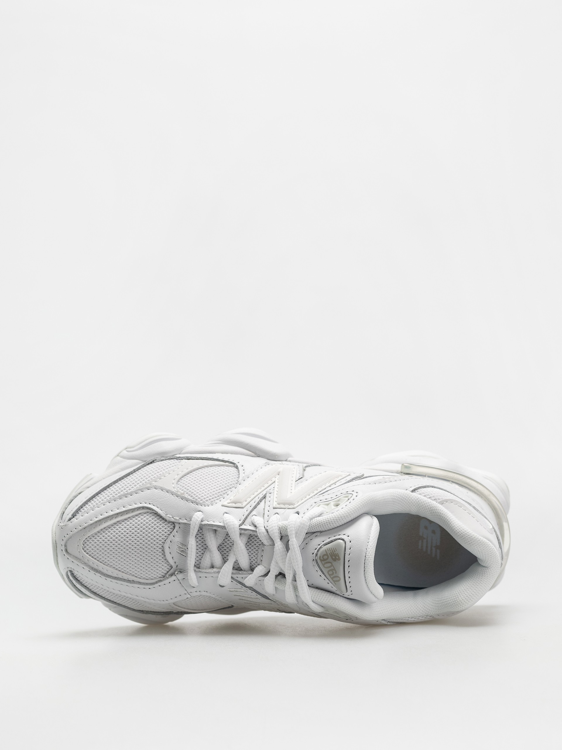 Обувки New Balance 9060 (triple white)