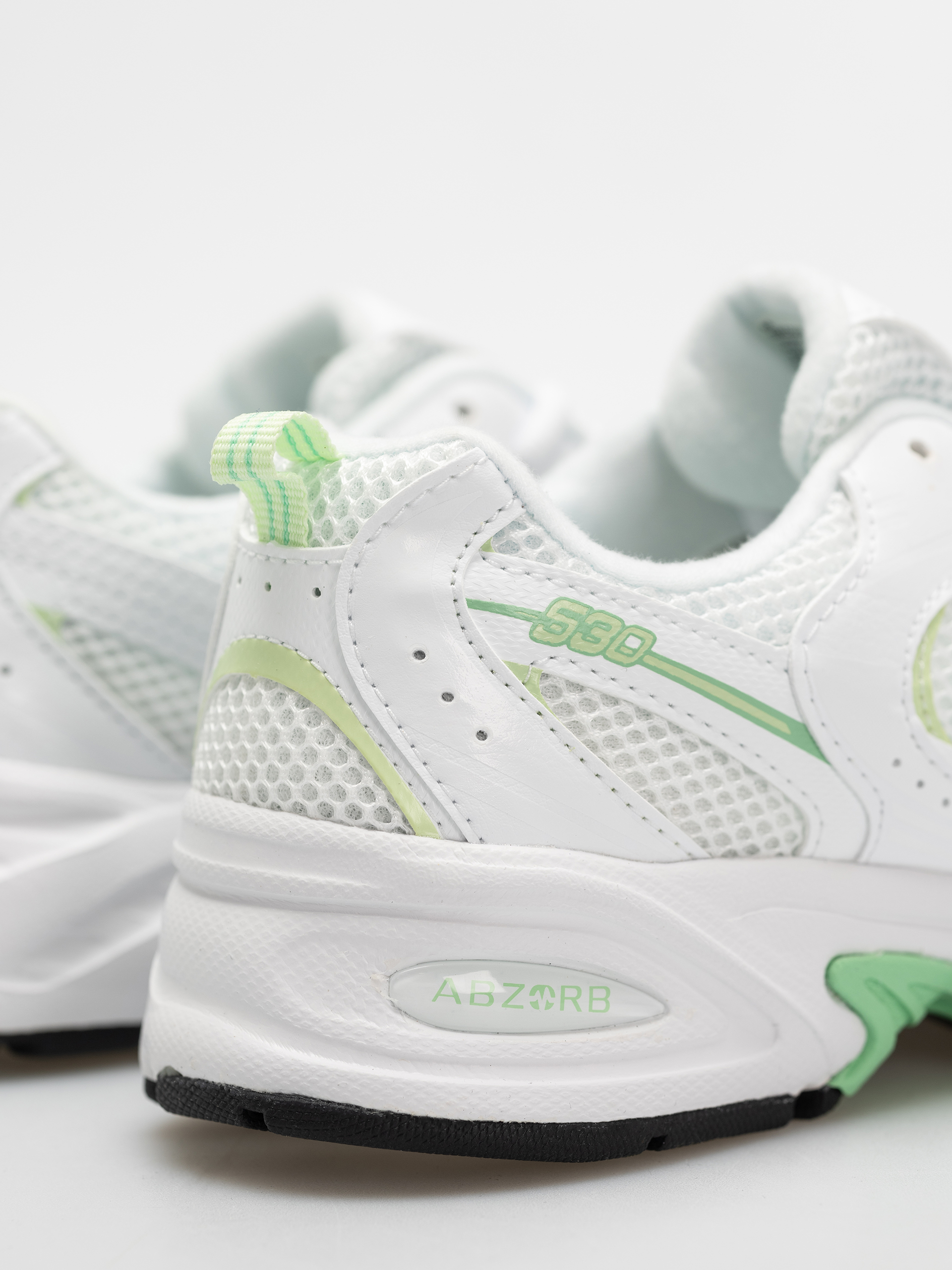 Обувки New Balance 530 JR (white)