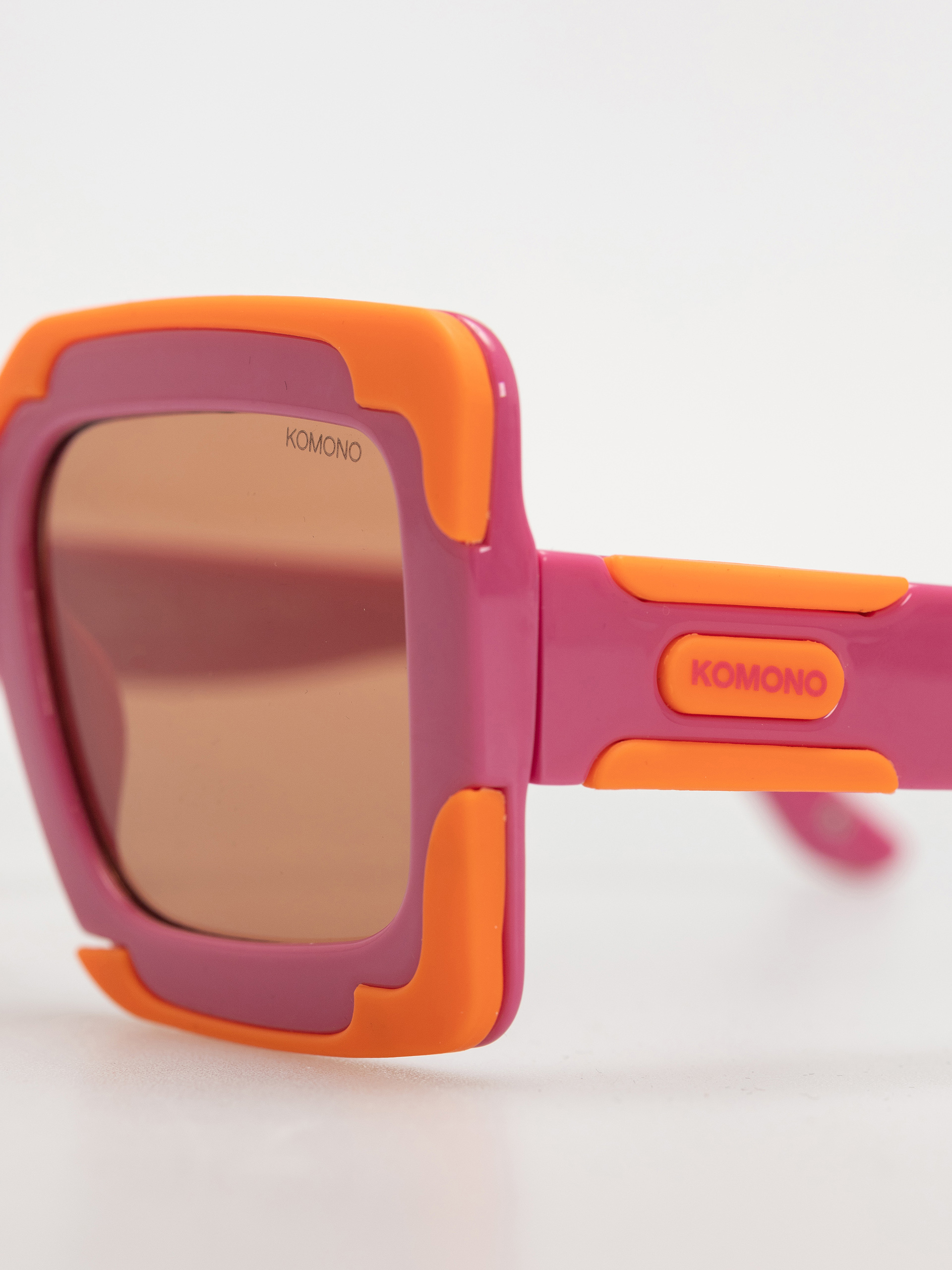 Слънчеви очила Komono Lana Solar (nebula)