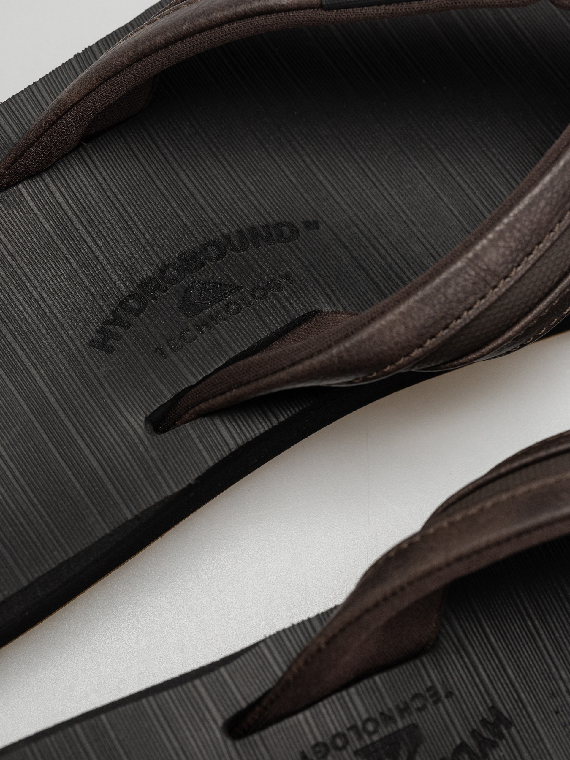 Джапанки Quiksilver Carver Squish (brown/black/brown)