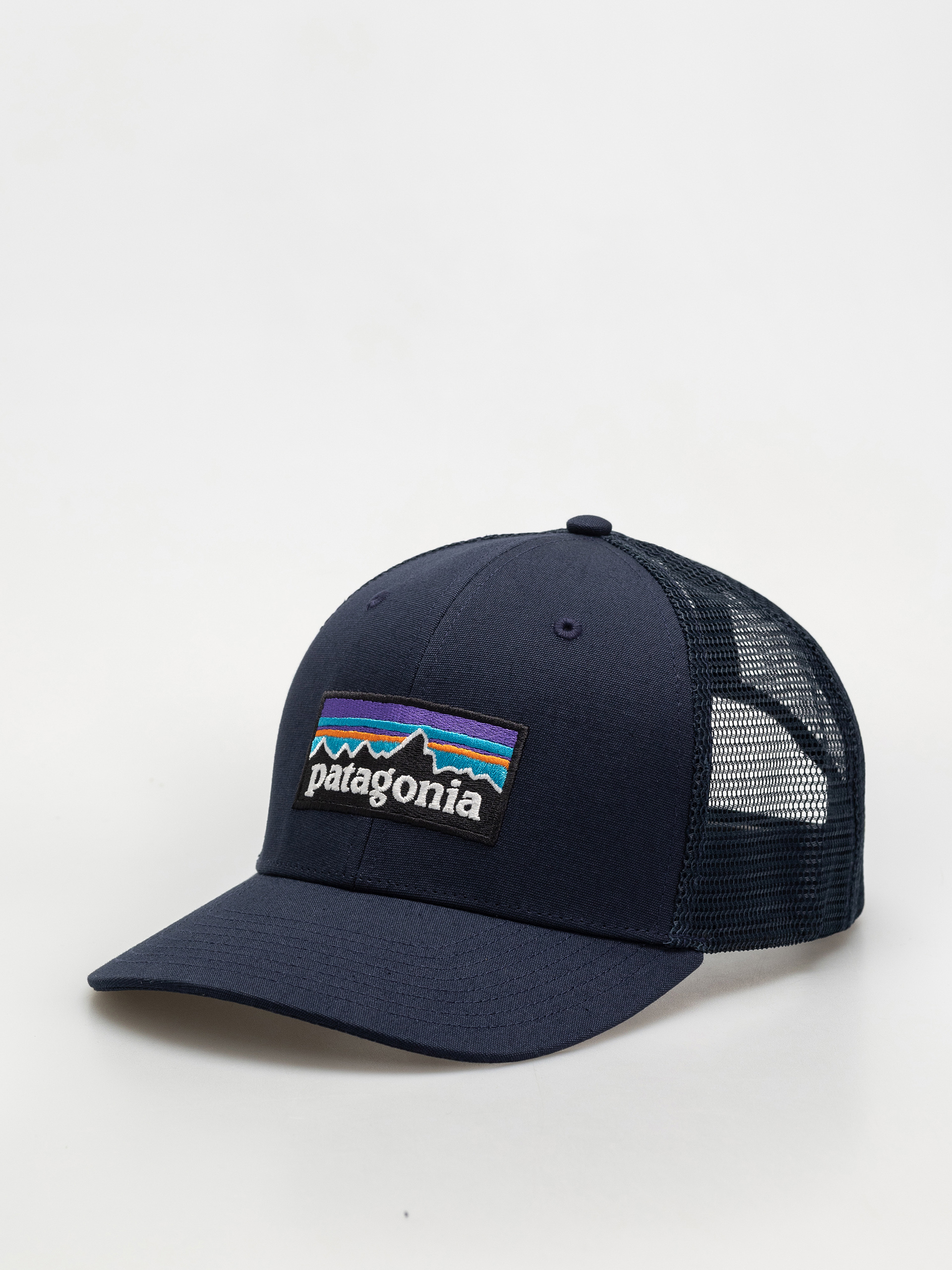 u0428u0430u043fu043au0430 u0441 u043au043eu0437u0438u0440u043au0430 Patagonia P 6 Logo Trucker (new navy)