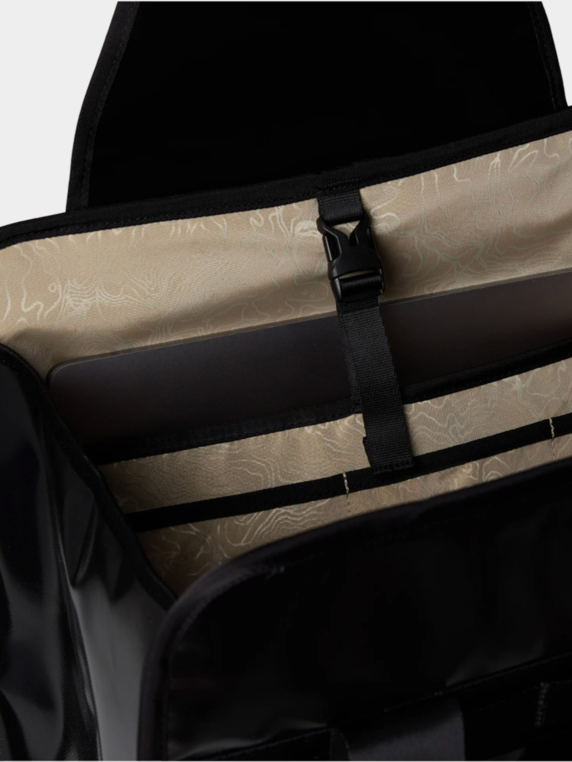 Дамска чанта The North Face Base Camp Tote Wmn (tnf black/tnf black)