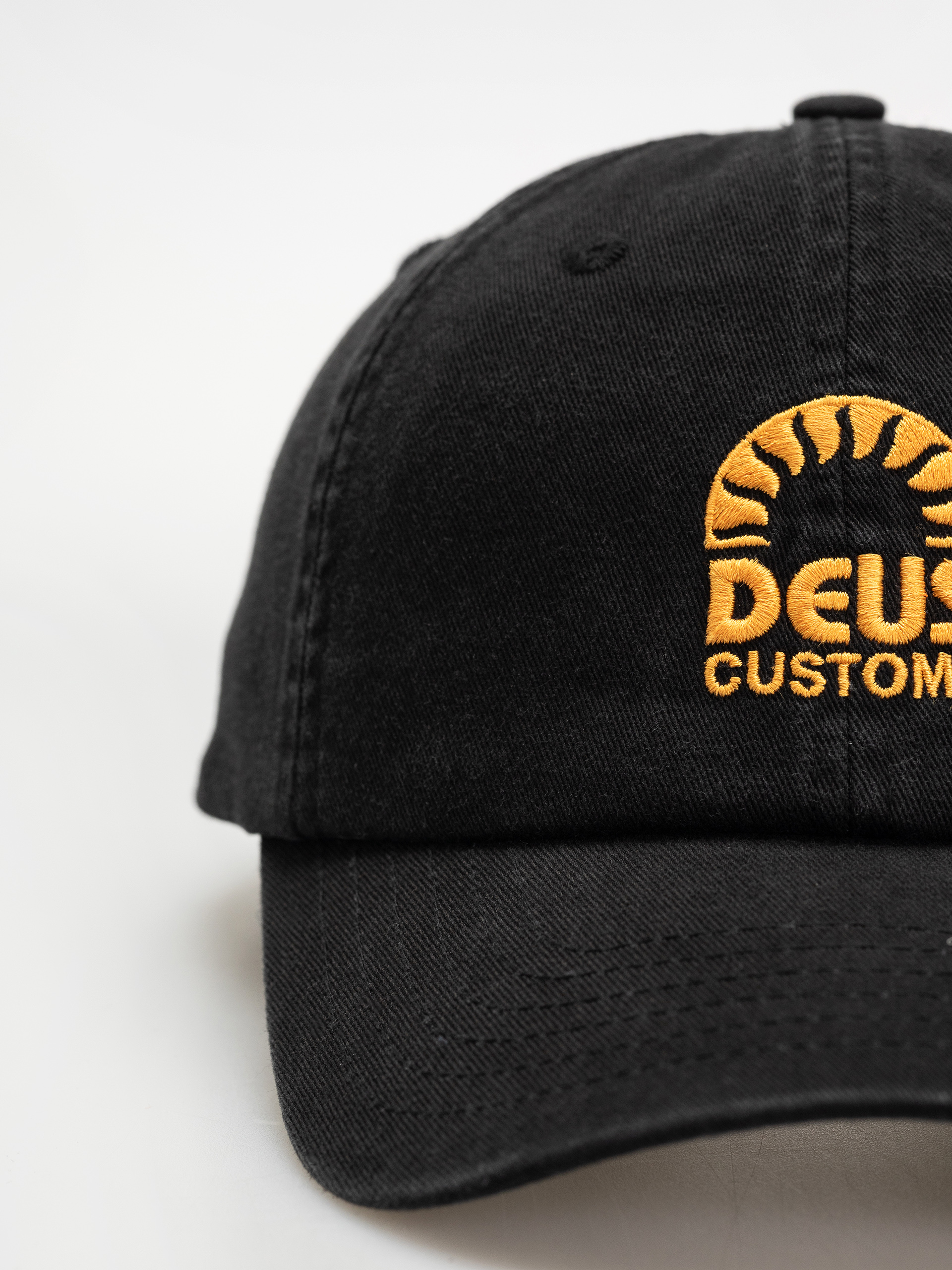 Шапка с козирка Deus Ex Machina Melodies (black)