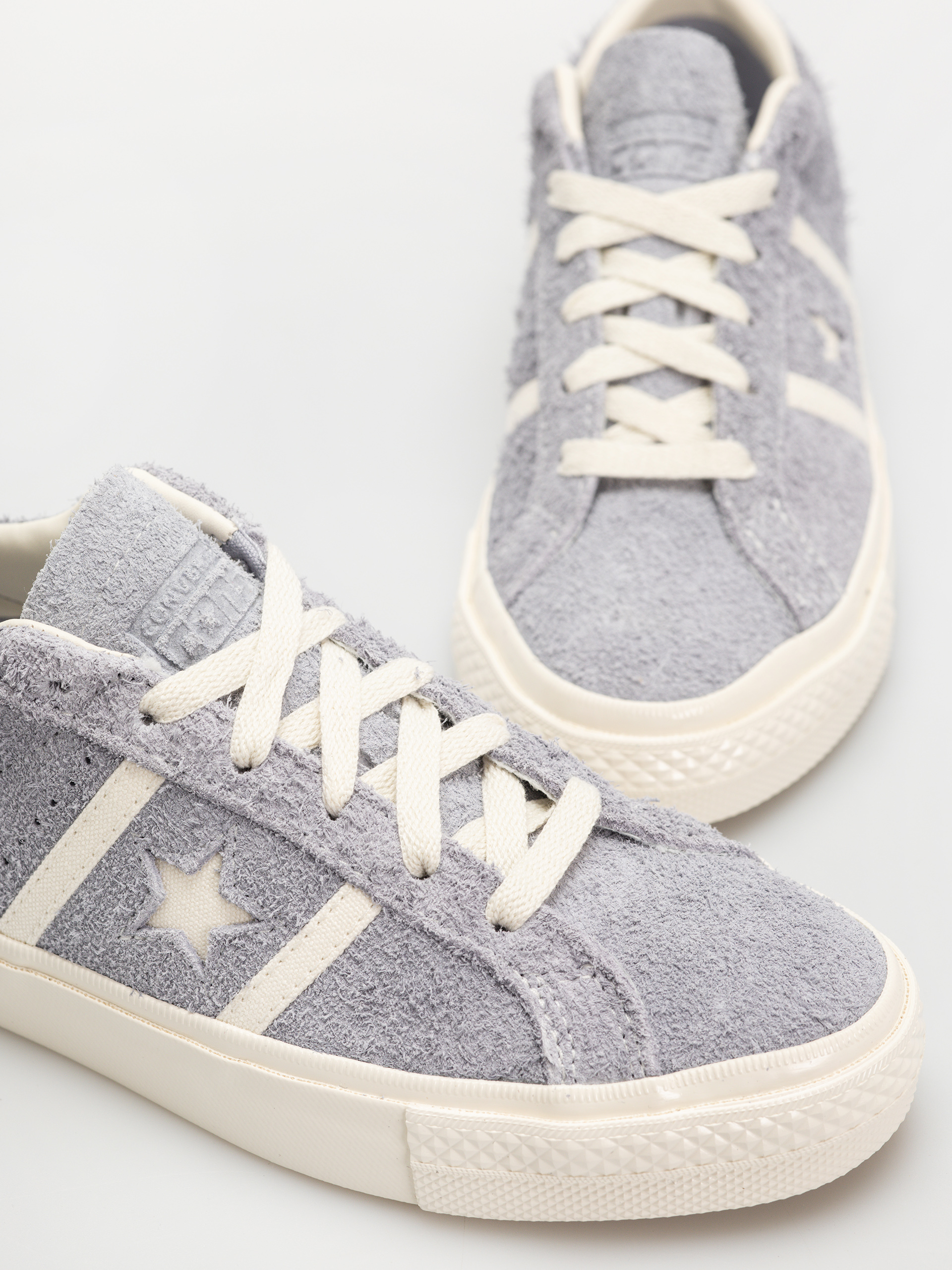 Обувки Converse One Star Academy Pro Ox (lavender trek/egret/egret)