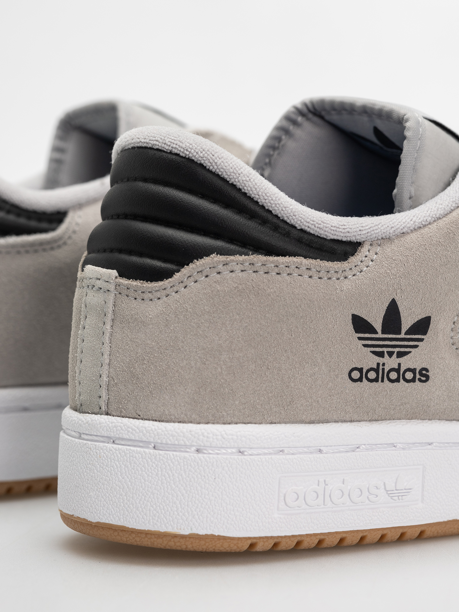 Обувки adidas Centennial 85 Low A (gretwo/cblack/crywht)
