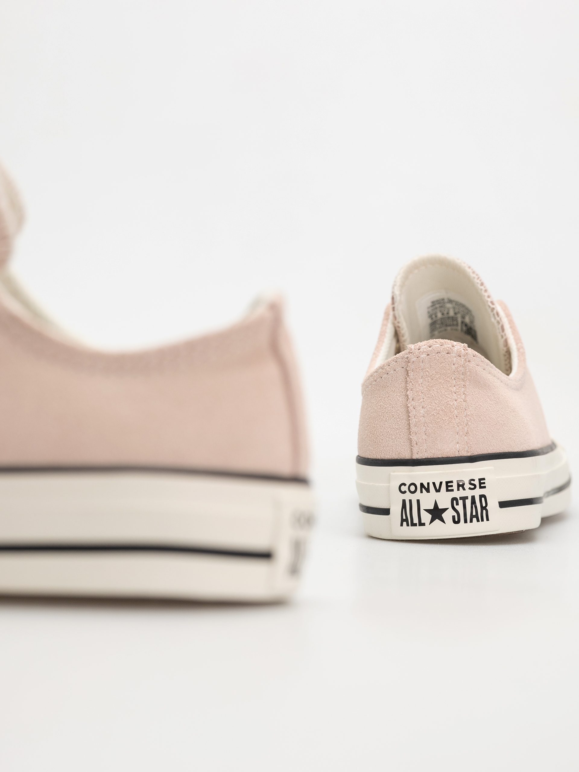 Кецове Converse Chuck Taylor All Star Ox (pale petal/egret/black)