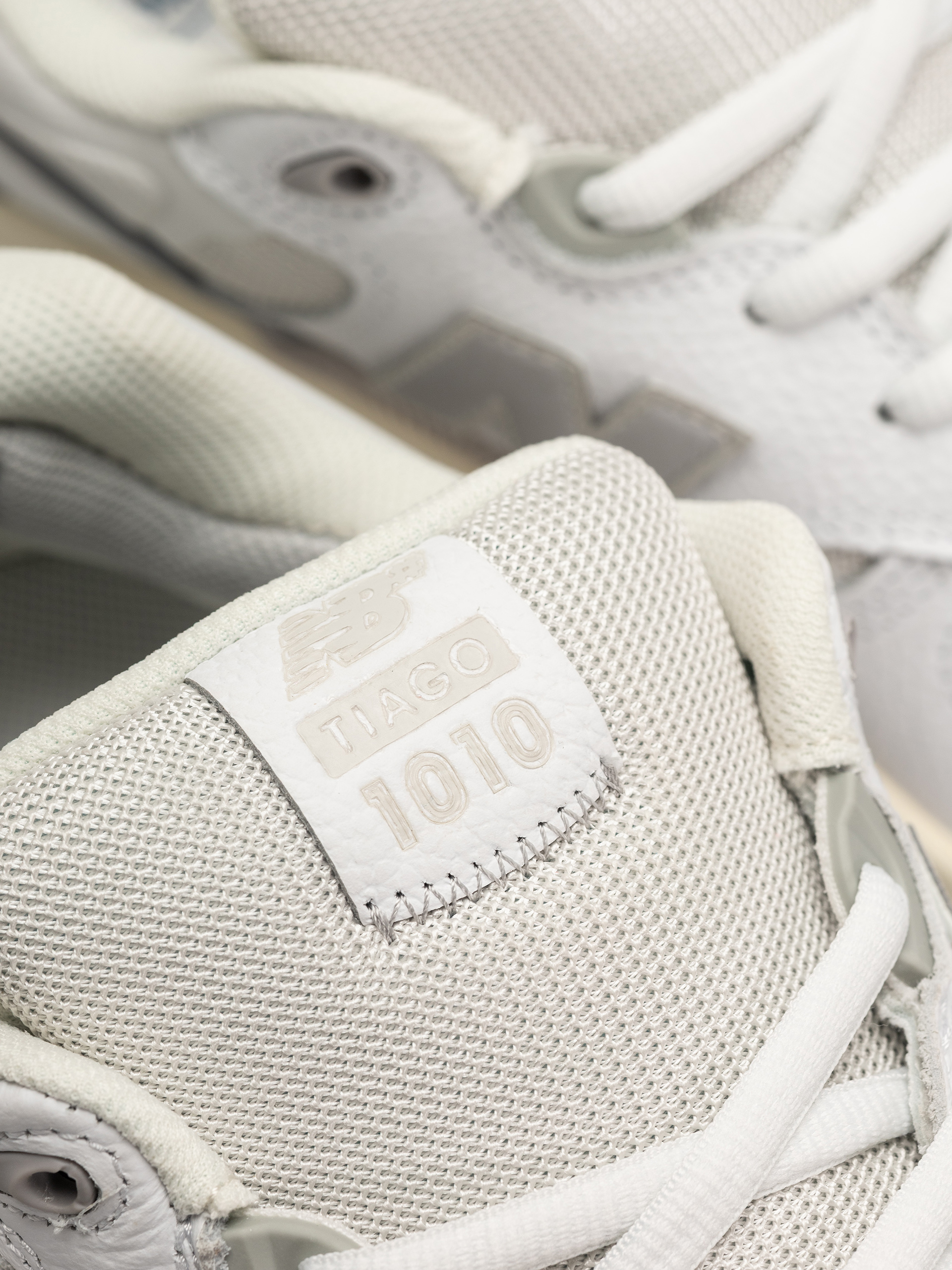 Обувки New Balance 1010 (white)