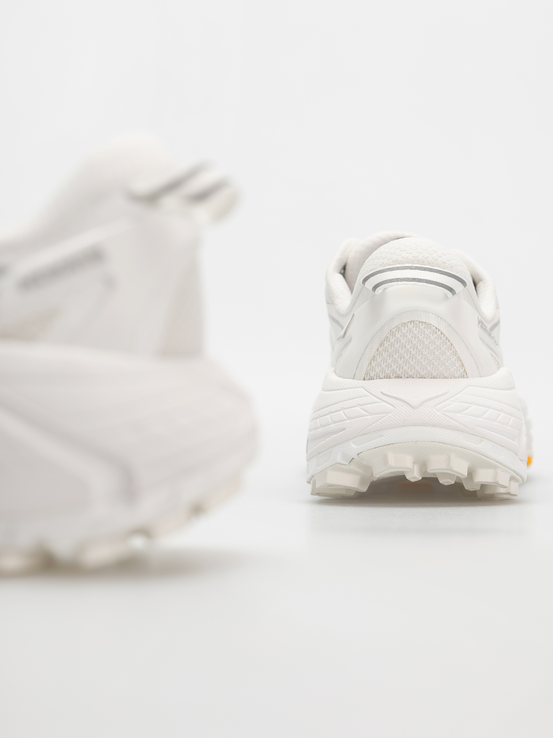 Обувки Hoka Mafate Speed 2 (white/lunar rock)