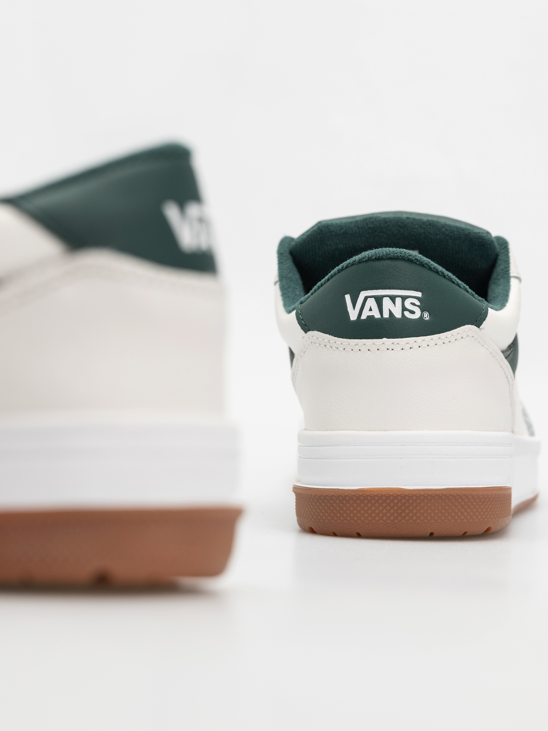 Обувки Vans Hylane (varsity white/green)