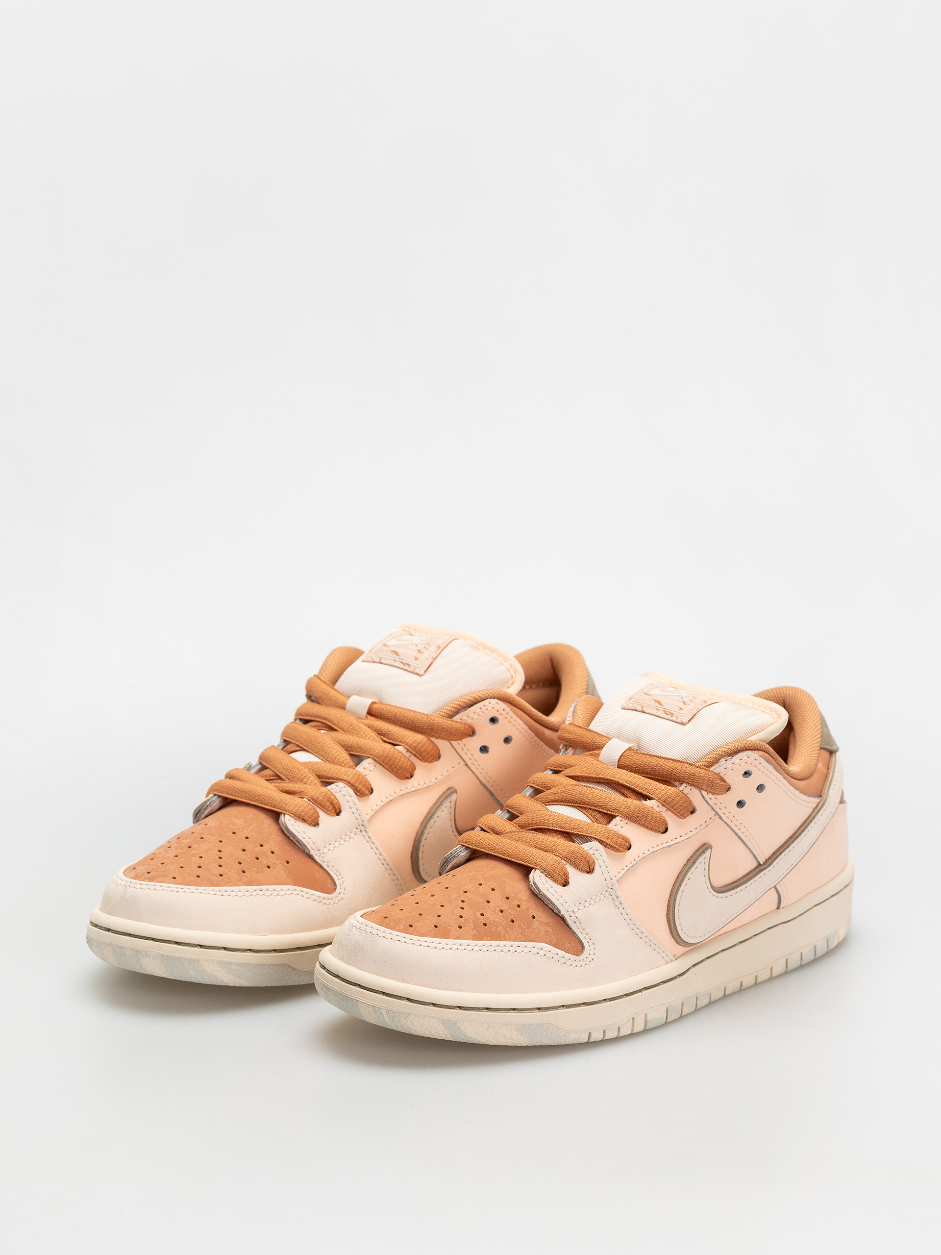 Обувки Nike SB Dunk Low Pro Prm (amber brown/guava ice crimson tint hemp)