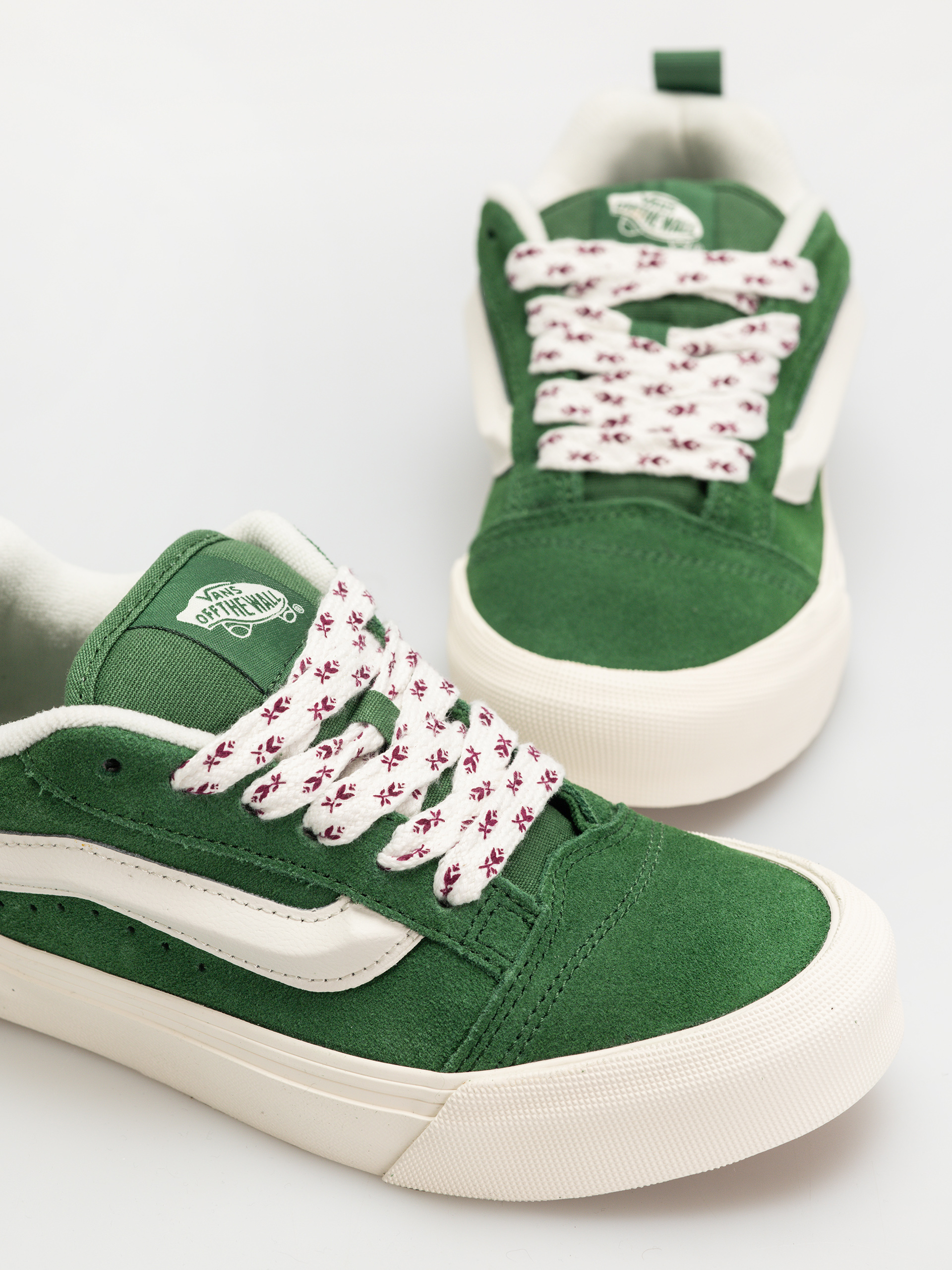Обувки Vans Knu Skool (floral laces fairway)