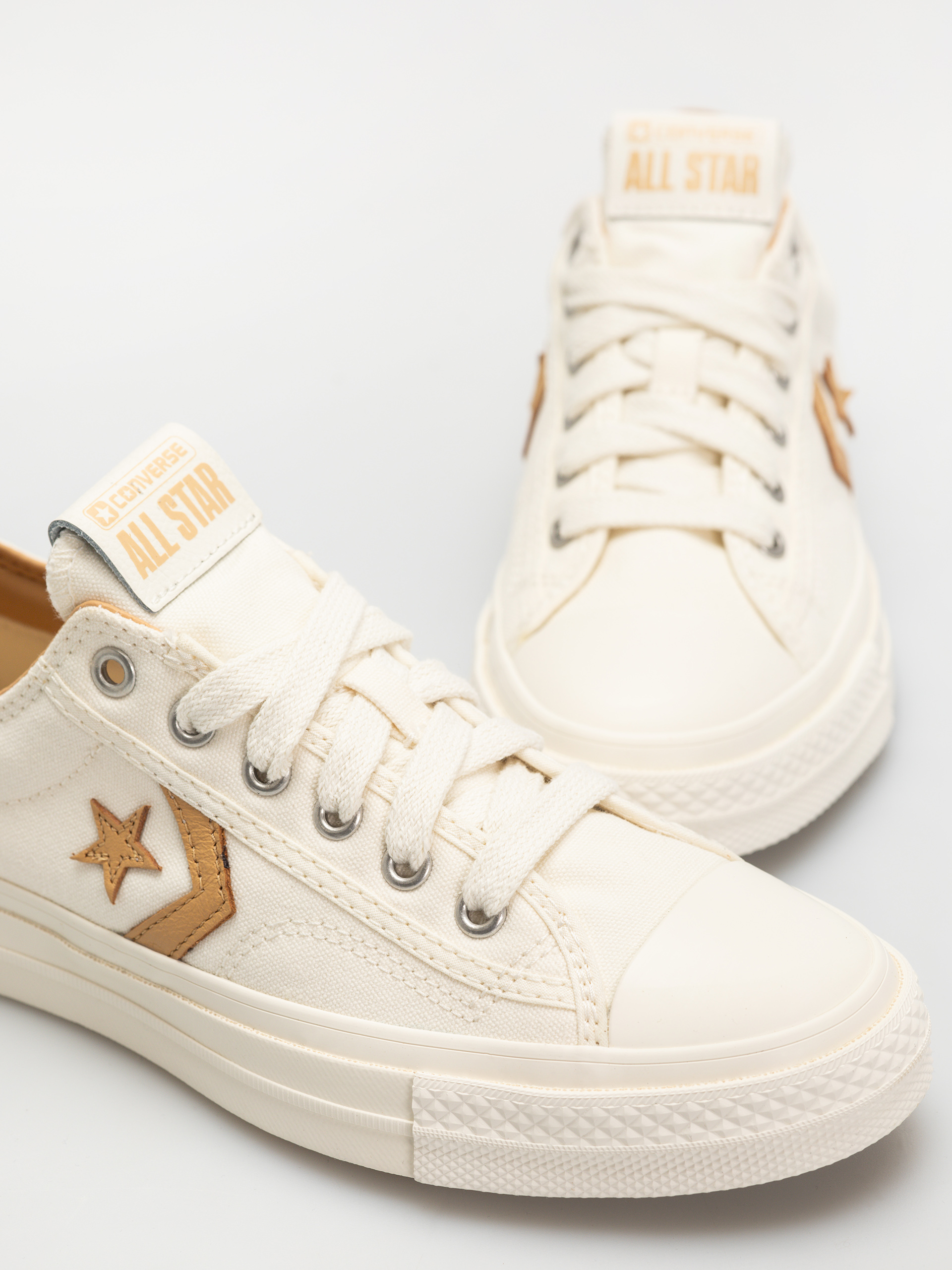 Обувки Converse Star Player 76 Ox (egret/egret/sandy shore)