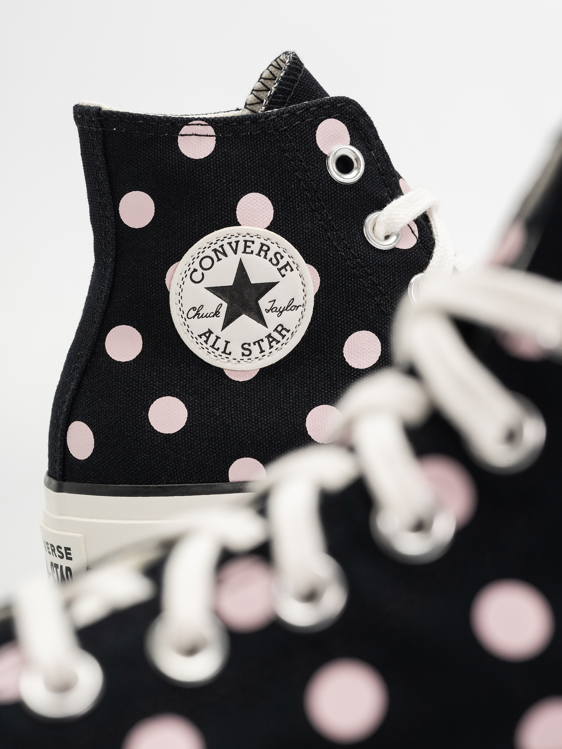 Кецове Converse Chuck Taylor All Star Lift Hi Wmn (black/summit pink/egret)