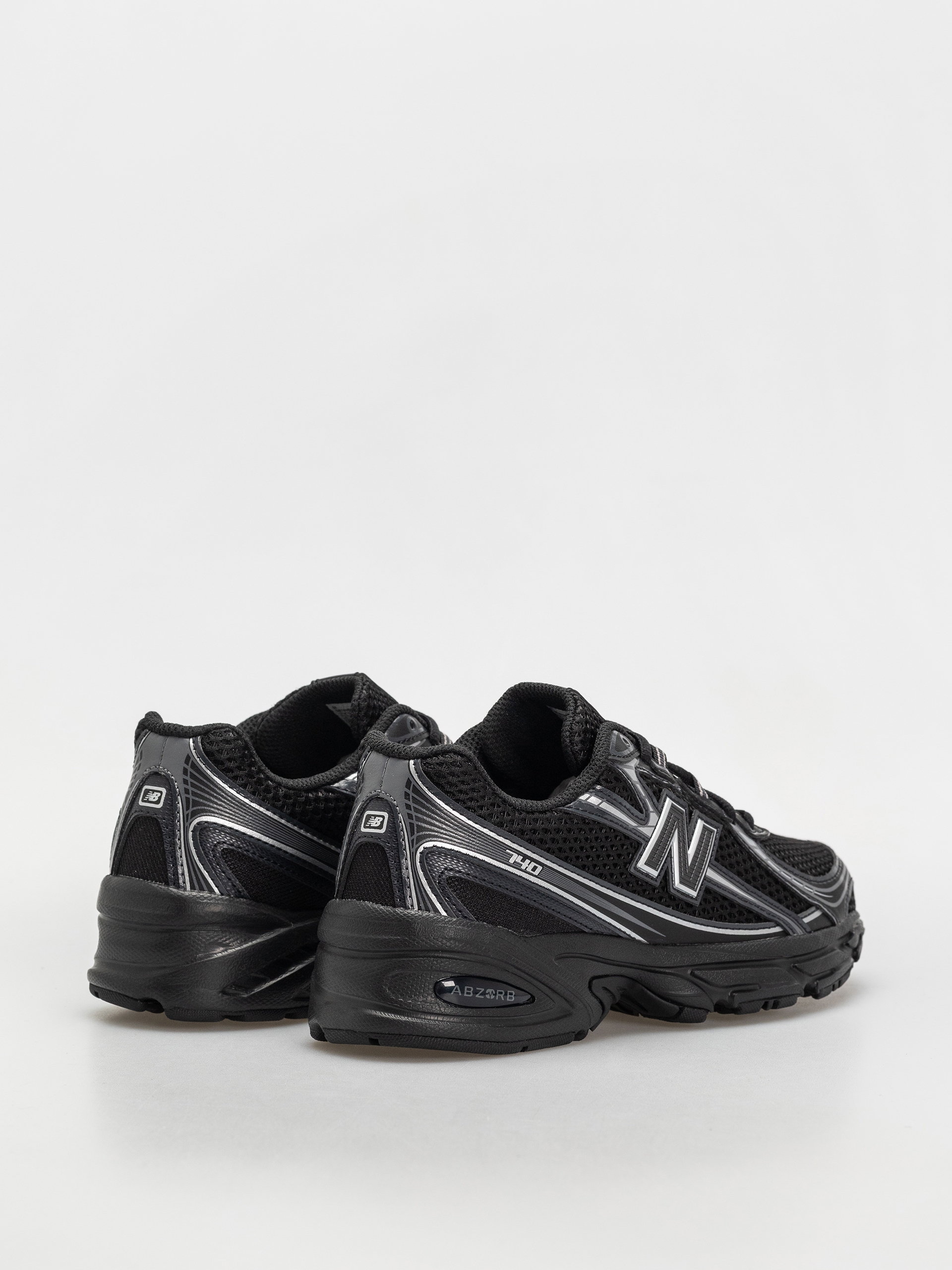 Обувки New Balance 740 JR (black)
