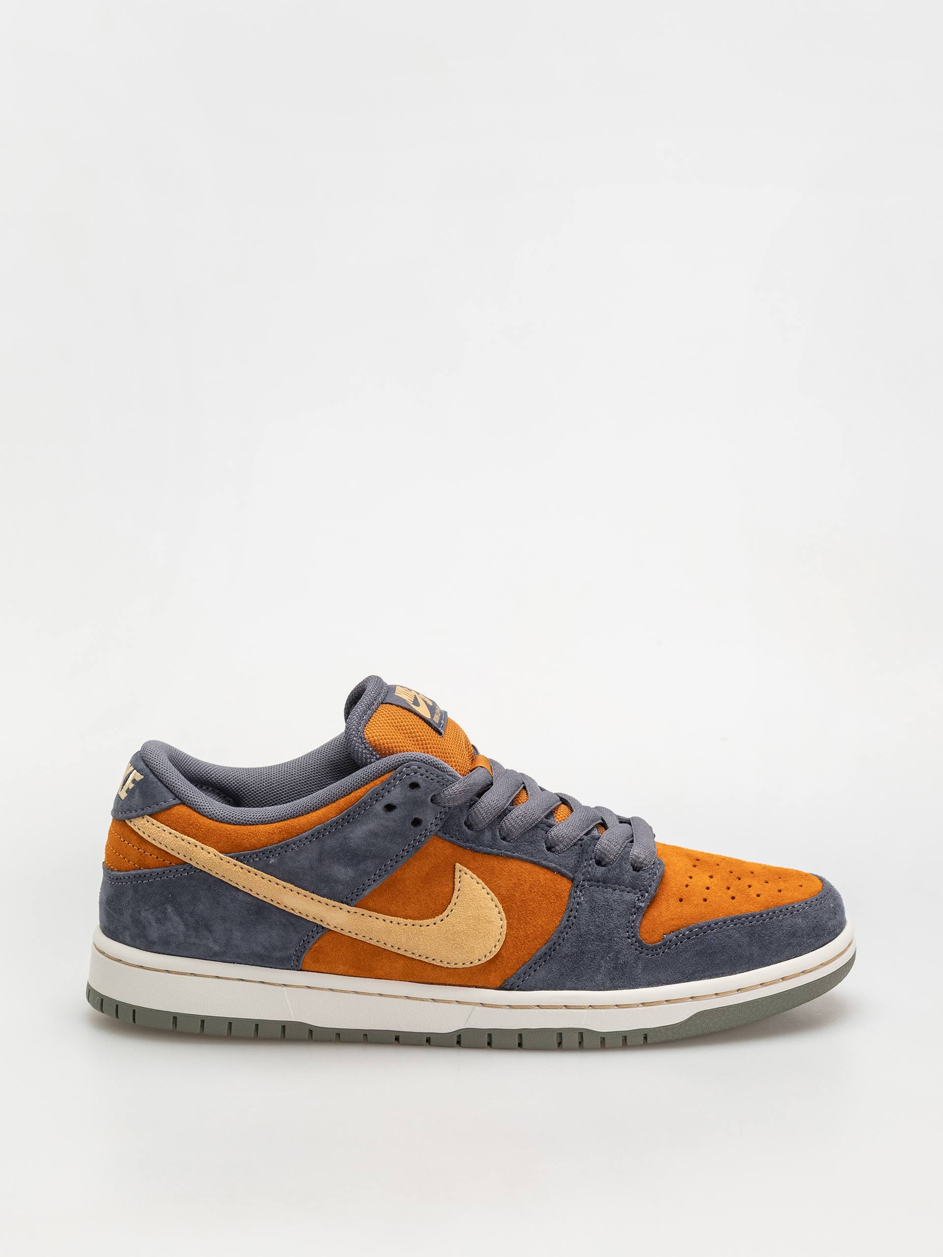 Обувки Nike SB Dunk Low Pro (light carbon/sesame monarch summit white)