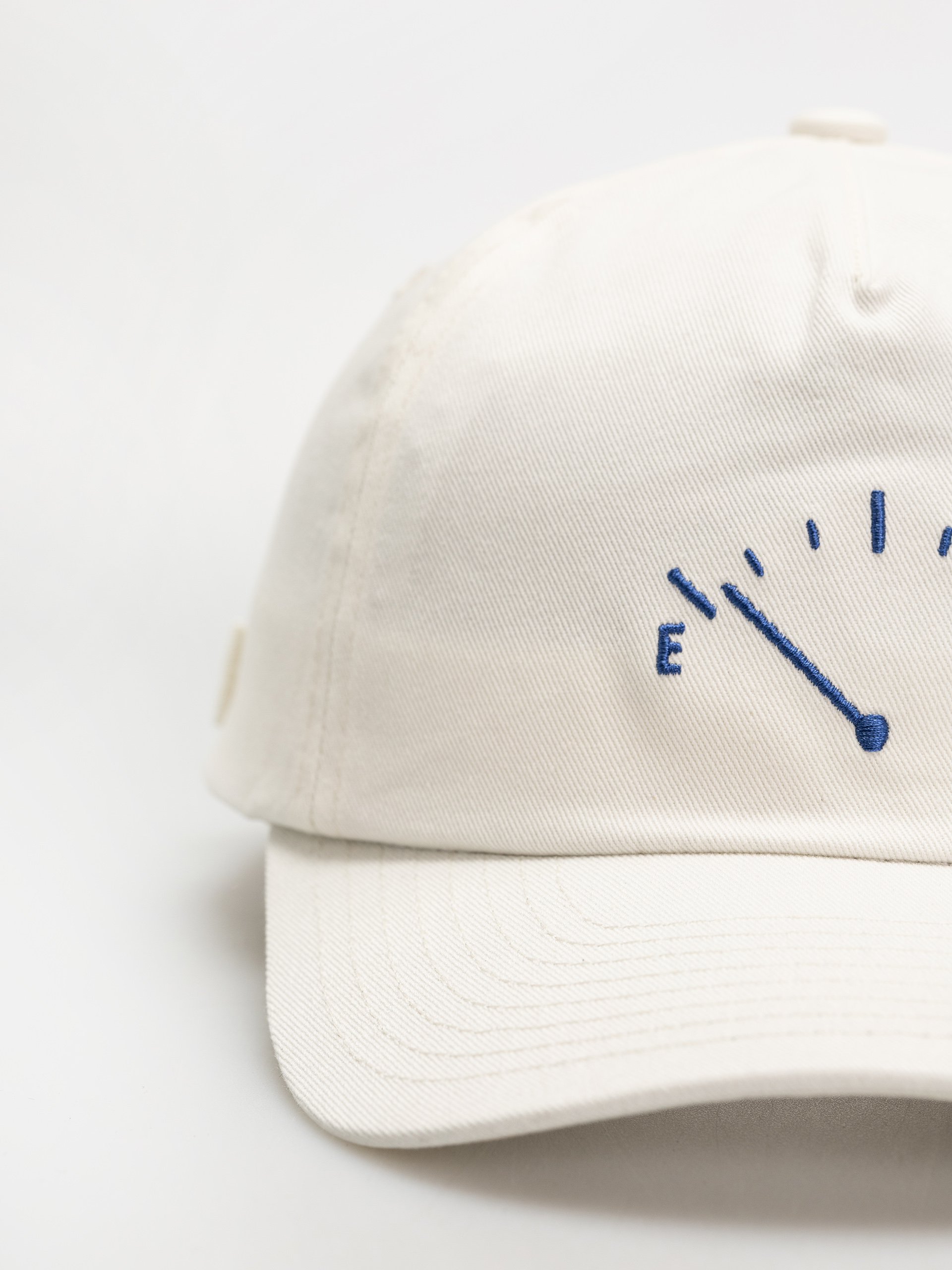 Шапка с козирка Brixton Running On Empty Np Lp Adj Wmn (off white)