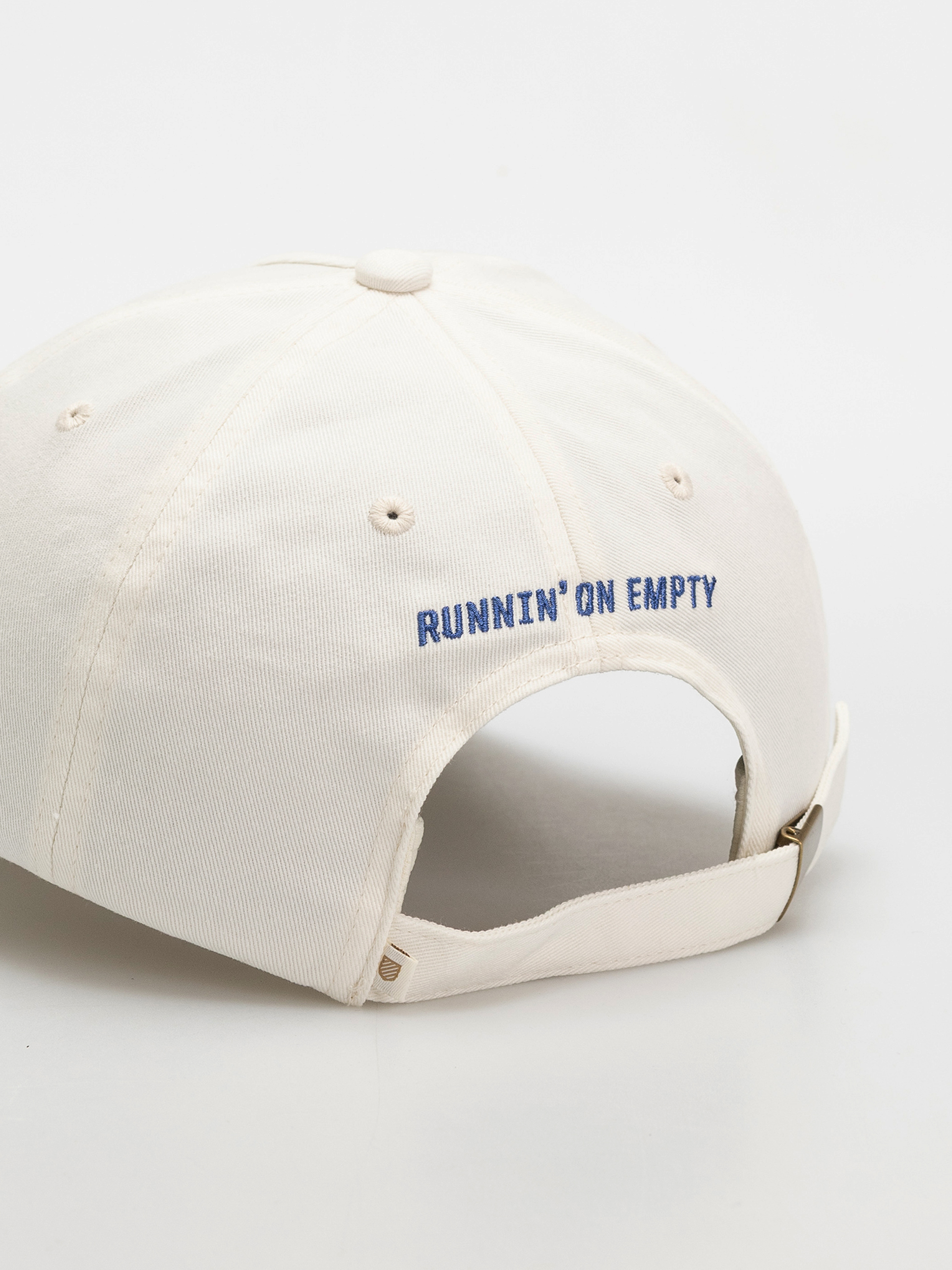 Шапка с козирка Brixton Running On Empty Np Lp Adj Wmn (off white)