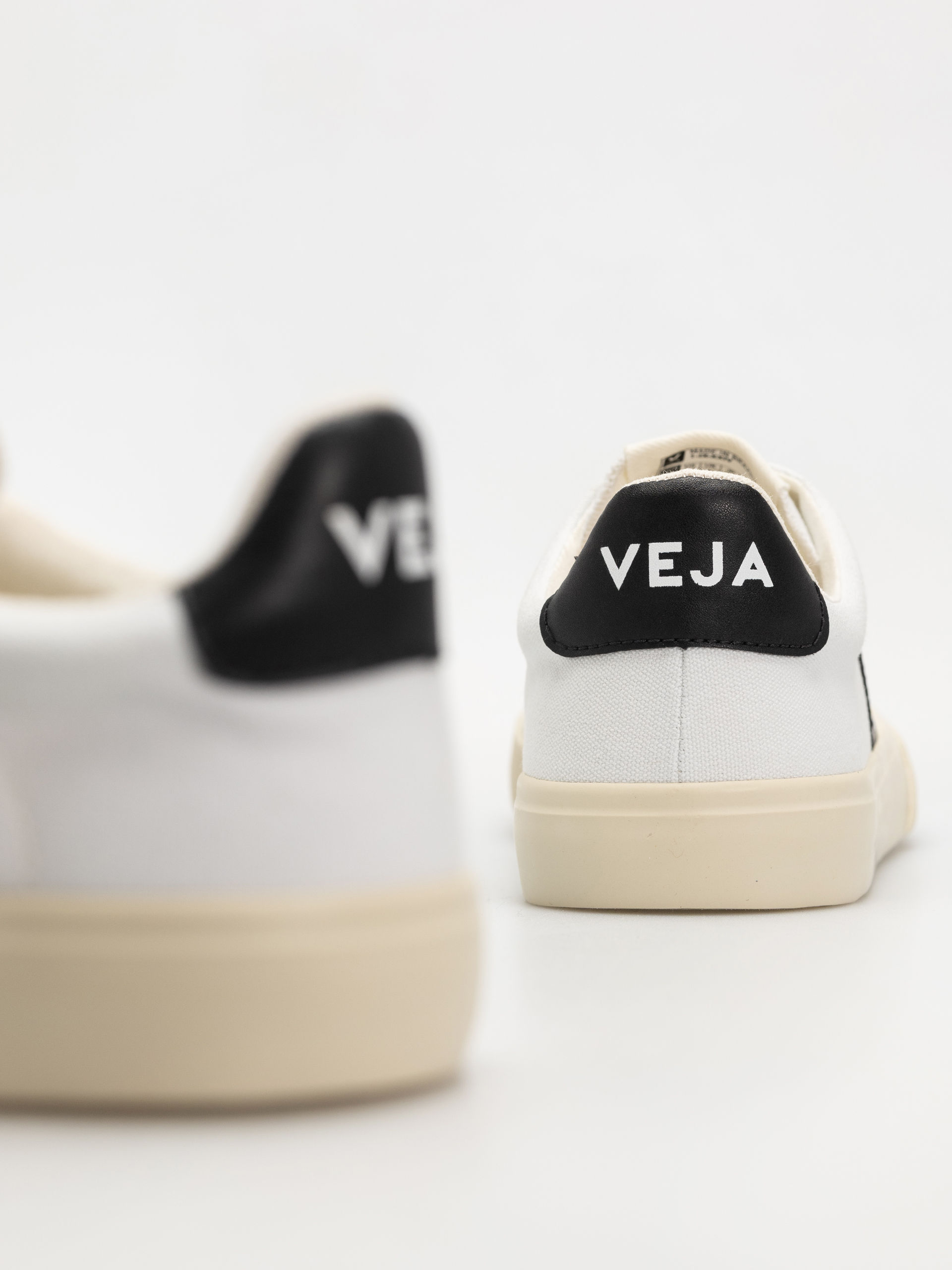 Обувки Veja Campo Canvas Wmn (white black)