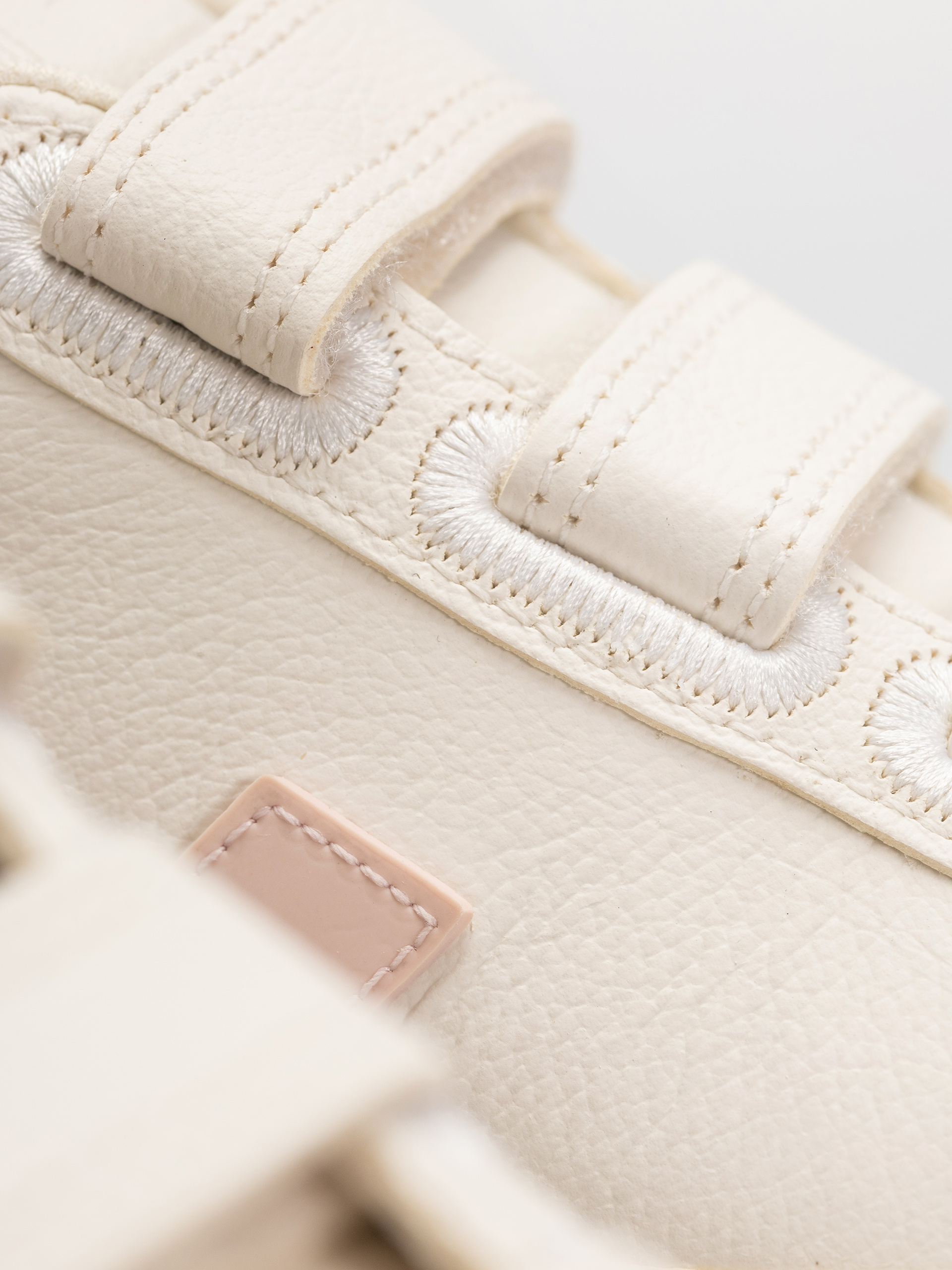 Обувки Veja Recife Logo Wmn (extra white petale)