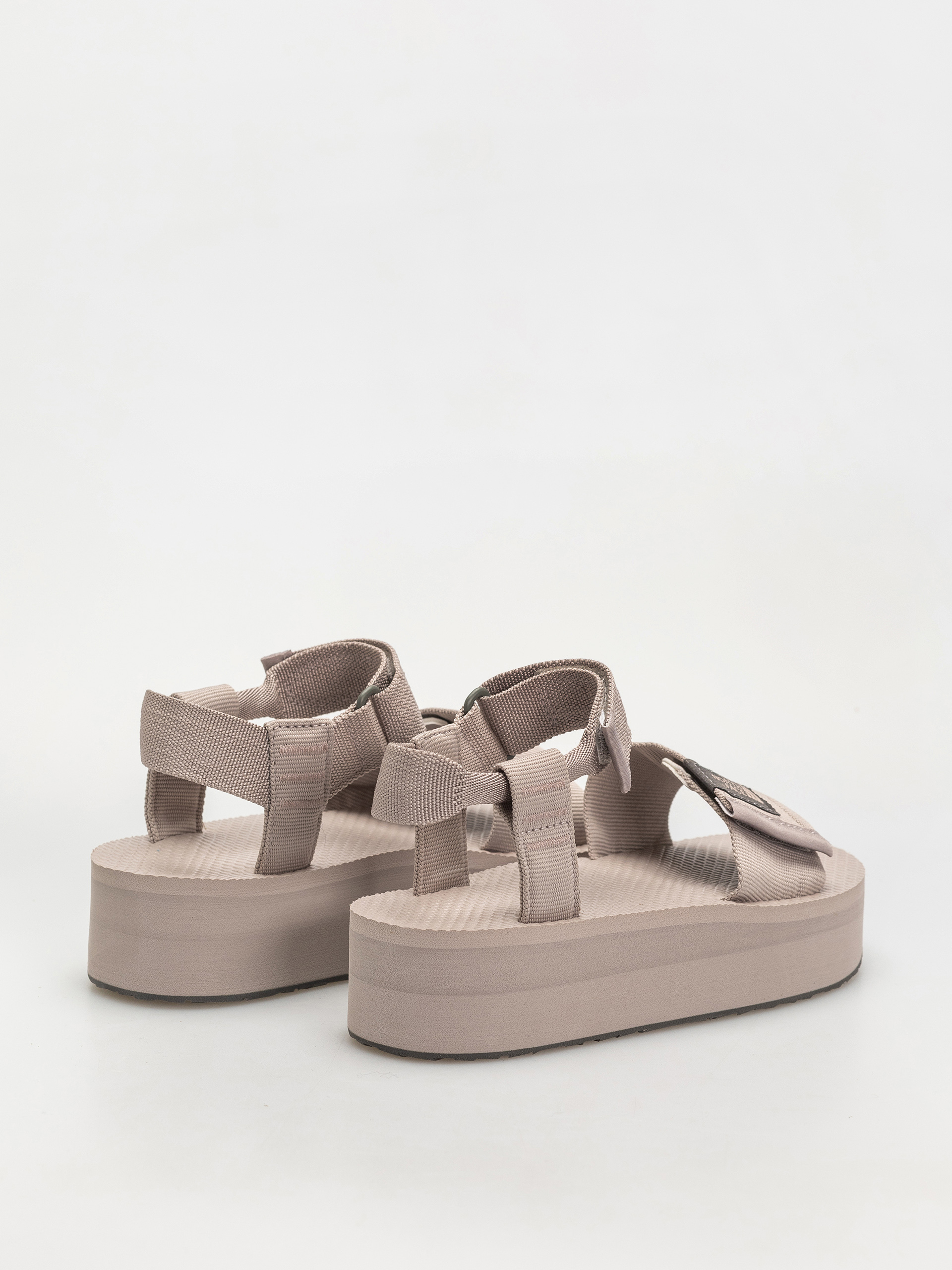 Сандали The North Face Skeena Platform Wmn (moonstone grey/smoked pink)