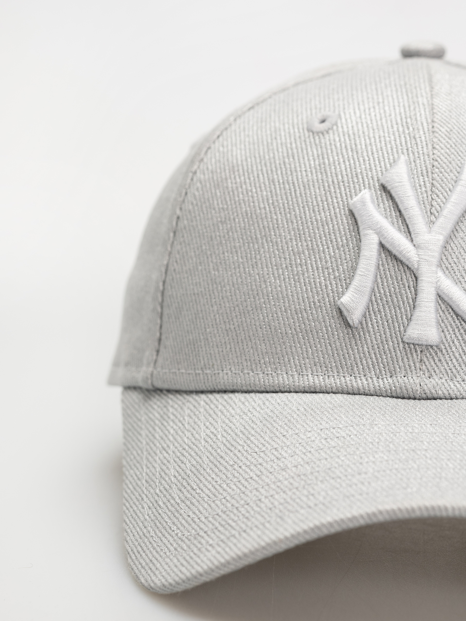 Шапка с козирка New Era Met Denim 9Forty New York Yankees Wmn (silver)