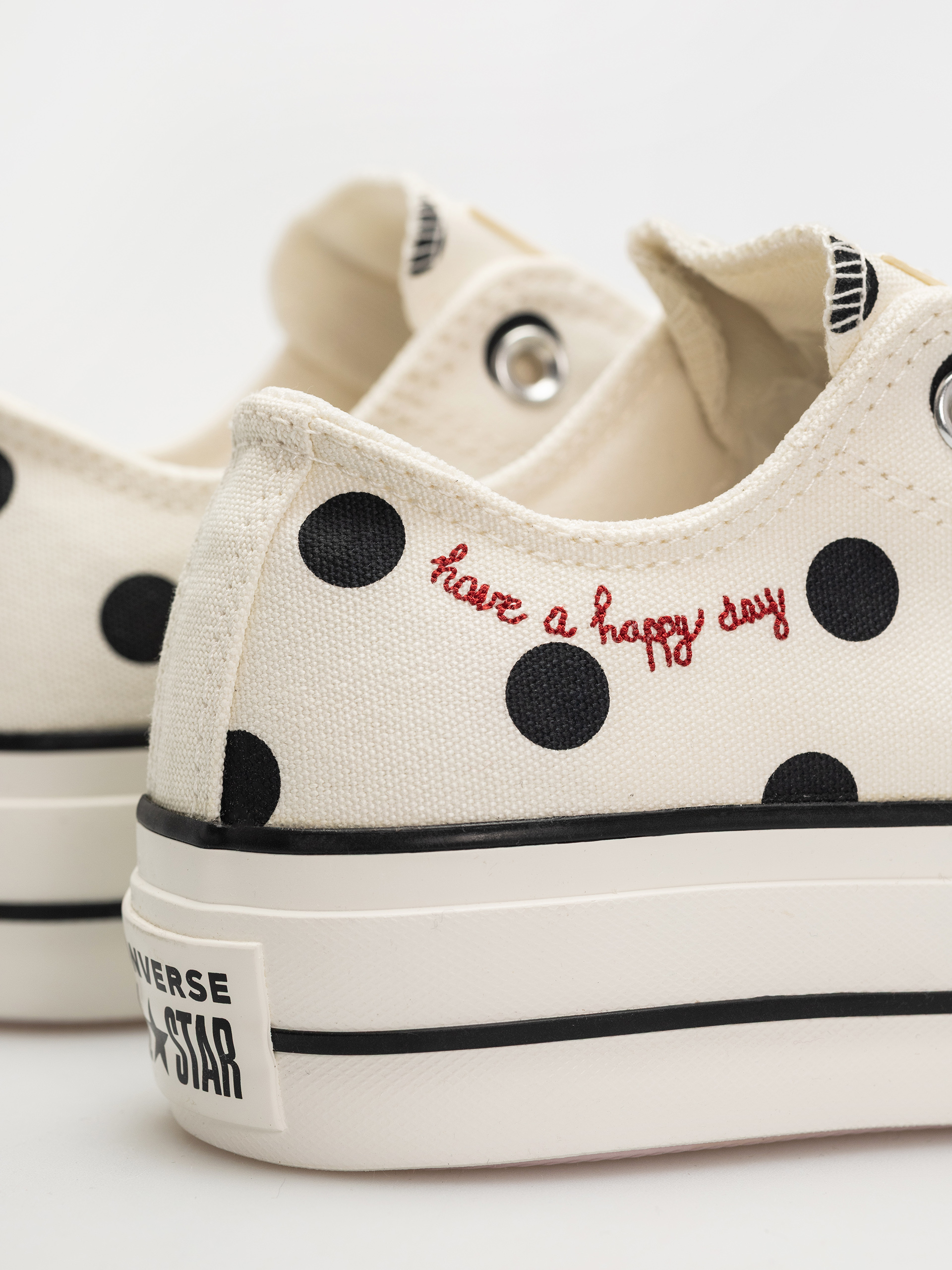 Кецове Converse Chuck Taylor All Star Lift Ox Wmn (egret/black/days ahead)