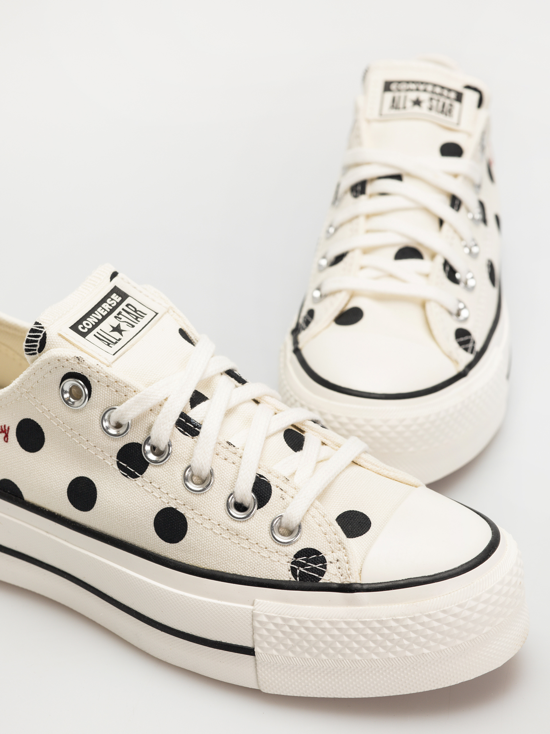 Кецове Converse Chuck Taylor All Star Lift Ox Wmn (egret/black/days ahead)