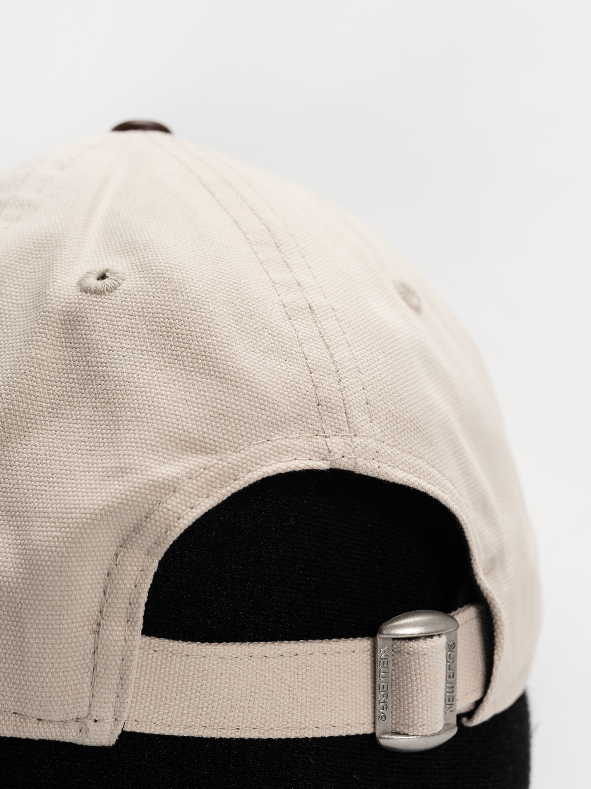 Шапка с козирка New Era Pu Visor 9Forty New York Yankees Wmn (light beige)