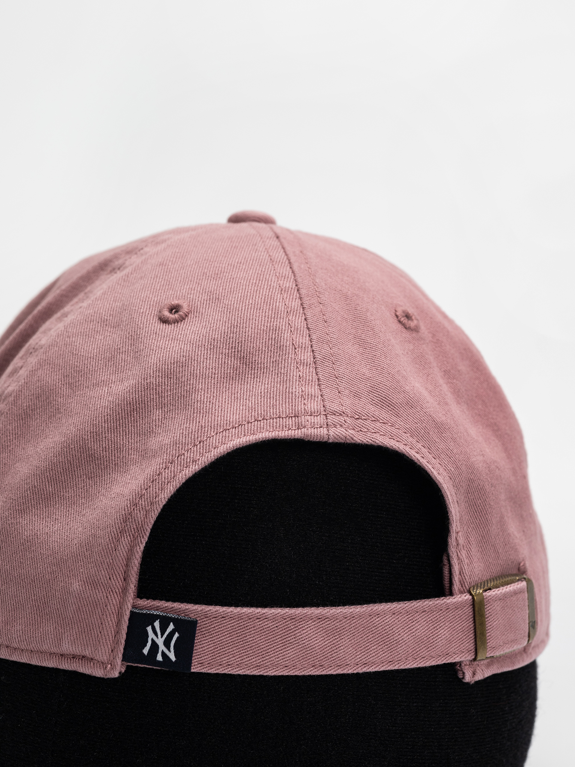 Шапка с козирка 47 Brand MLB New York Yankees (mauve)