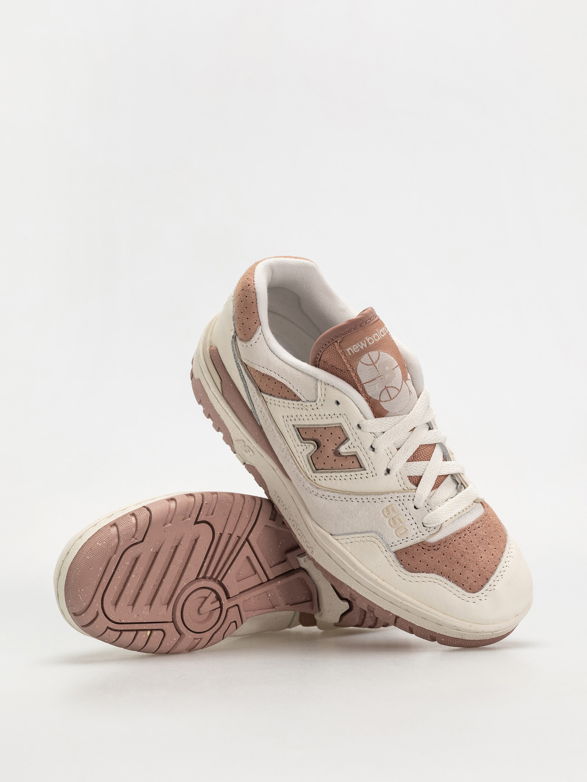 Обувки New Balance 550 Wmn (sea salt)