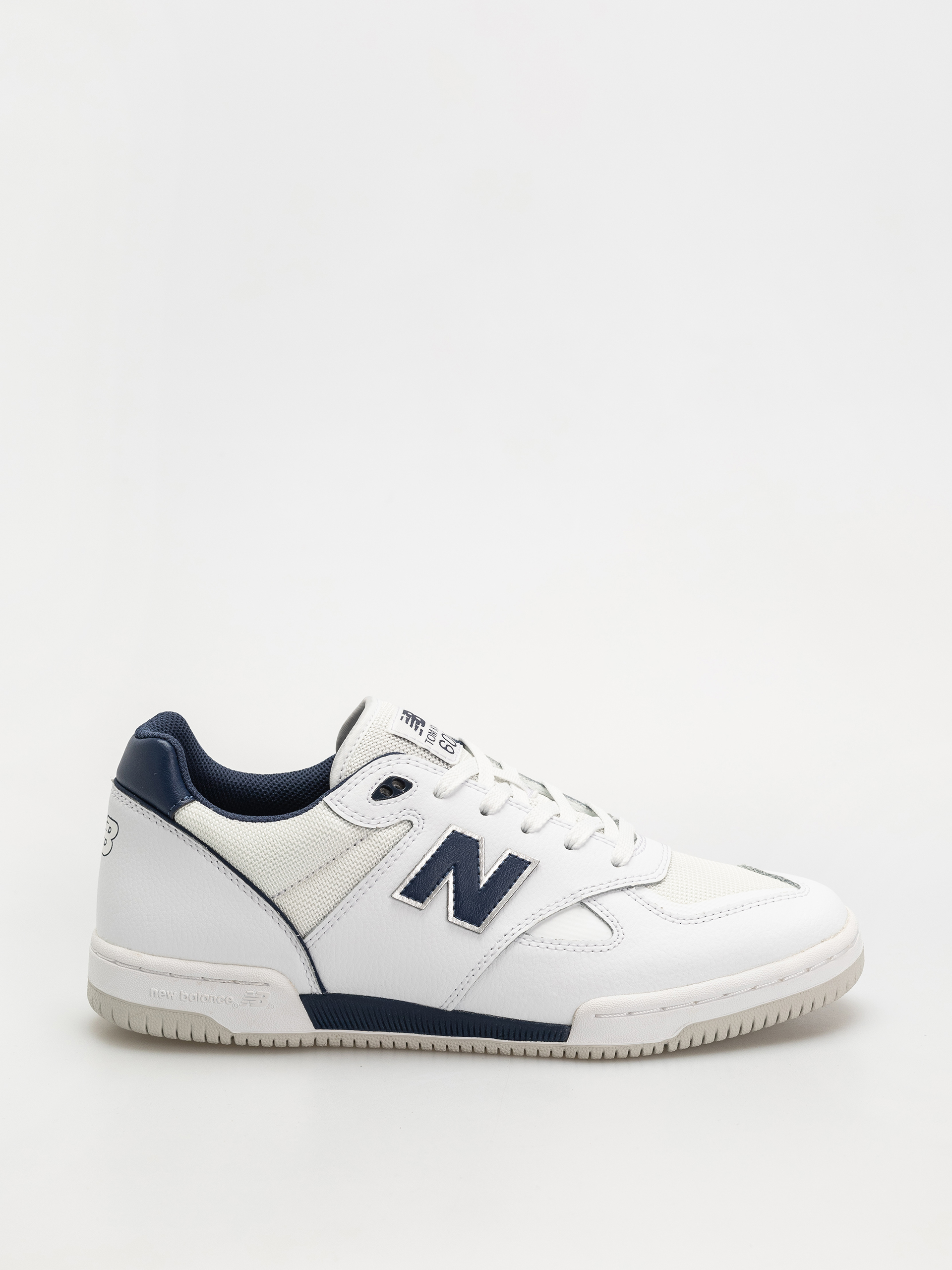 u041eu0431u0443u0432u043au0438 New Balance 600 (white)