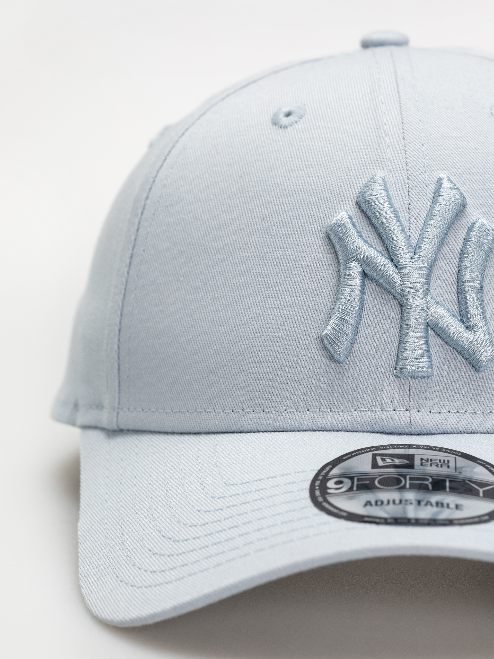 Шапка с козирка New Era League Essential 9Forty New York Yankees (pastel blue)