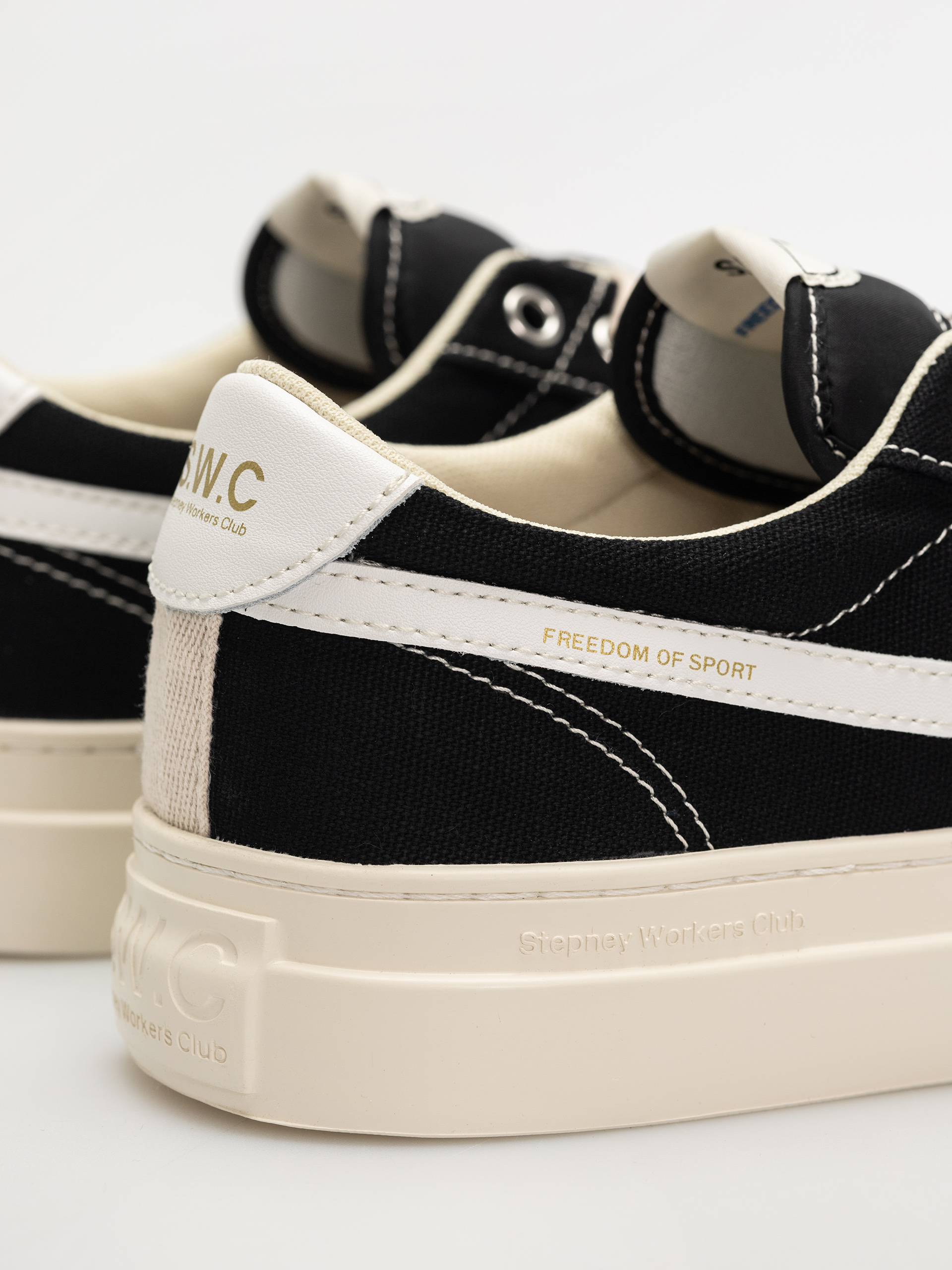 Обувки Stepney Workers Club Dellow S-Strike Cup (black white)