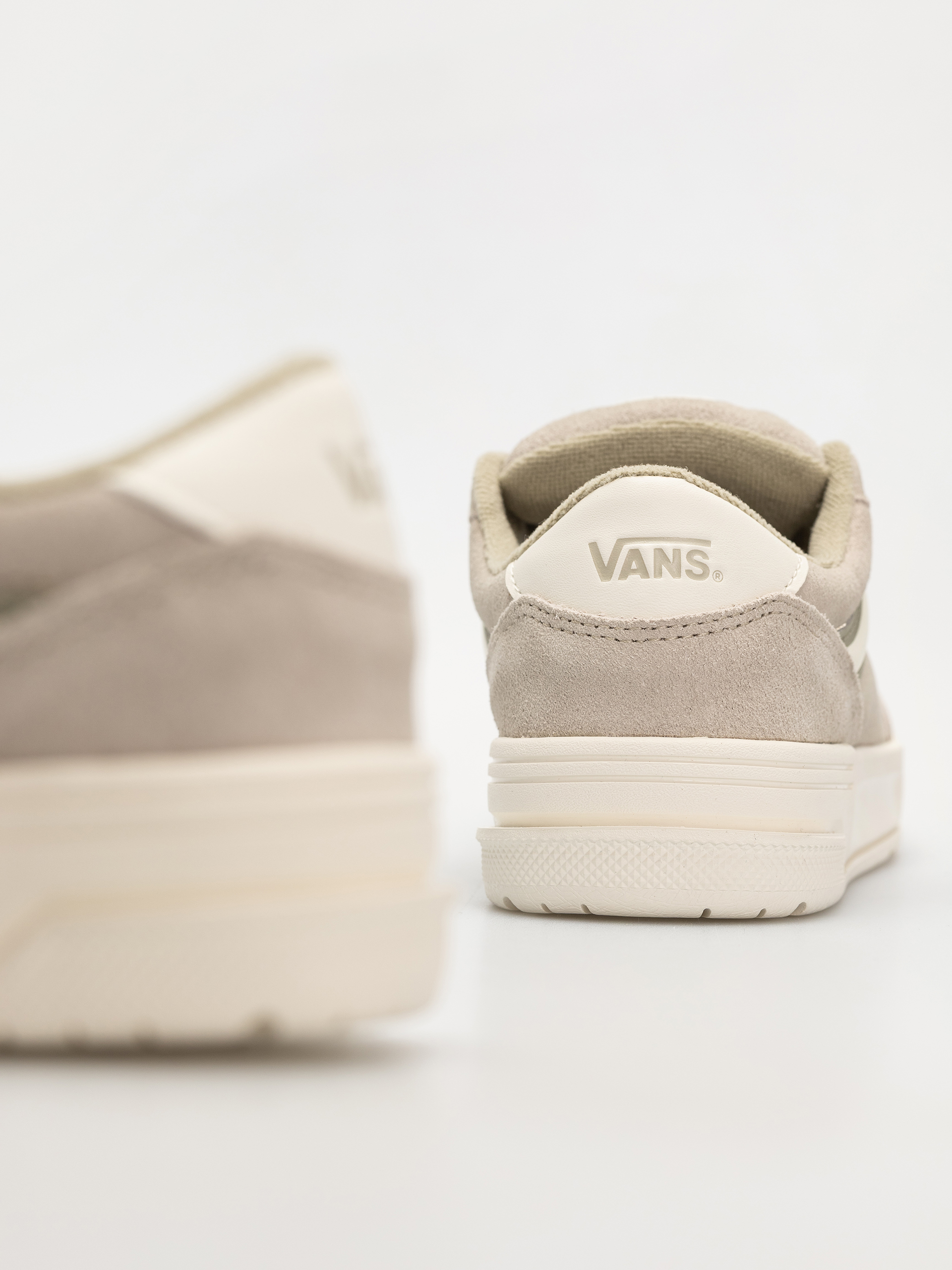 Обувки Vans Hylane (peyote)