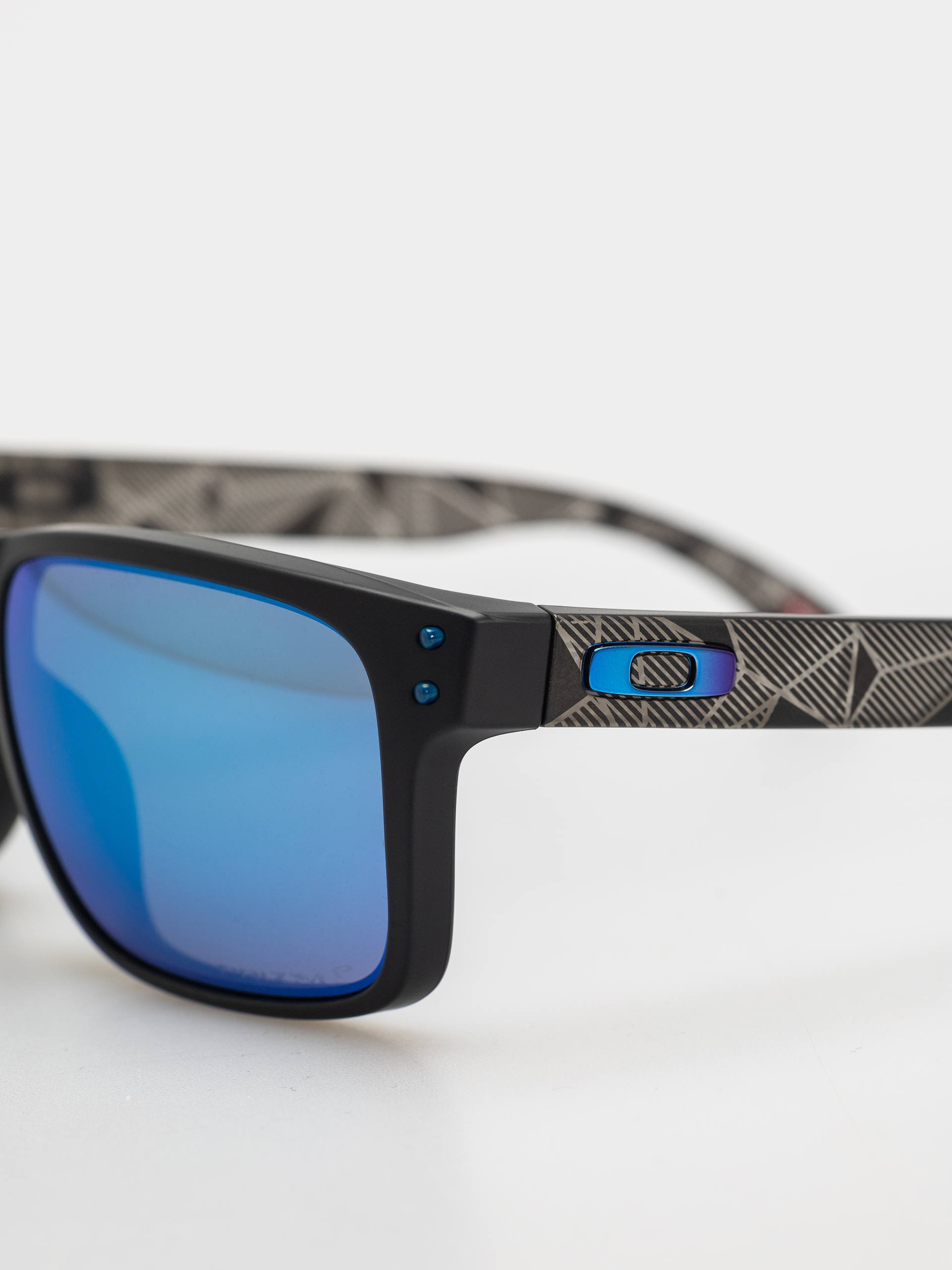 Слънчеви очила Oakley Holbrook (matte black/prizm sapphr irid polar)