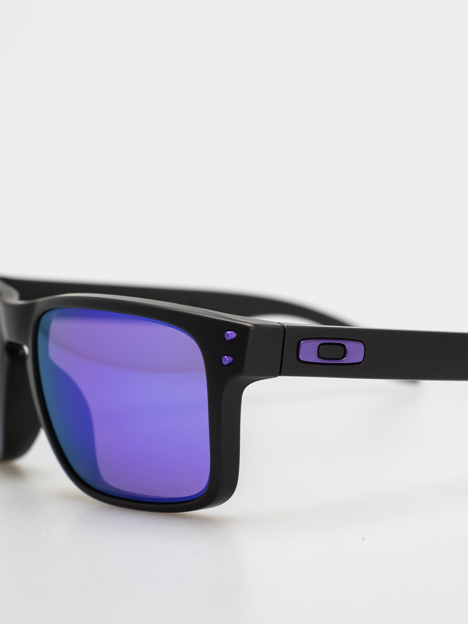 Слънчеви очила Oakley Holbrook (matte black/prizm violet)