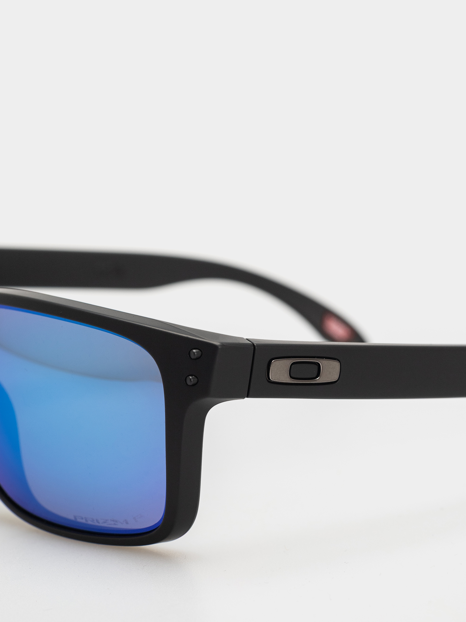 Слънчеви очила Oakley Holbrook XL (matte black/prizm sapphr irid polar)