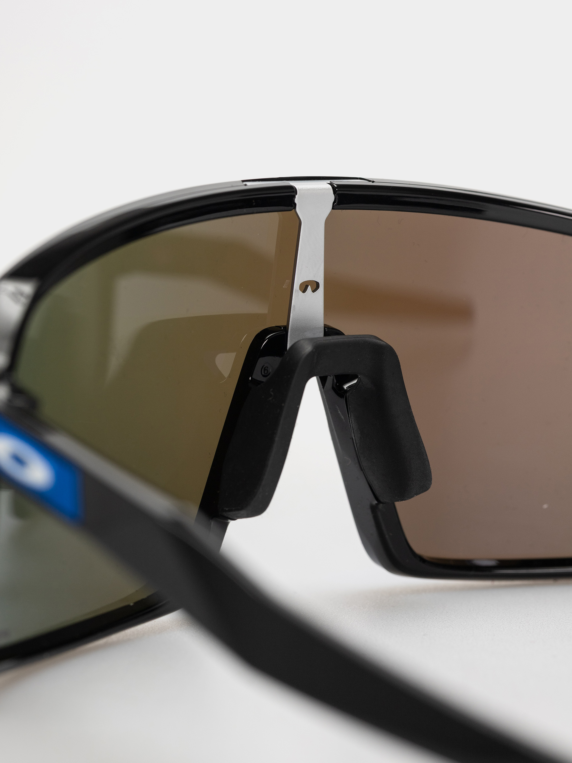 Слънчеви очила Oakley Sutro (polished black/prizm sapphire)