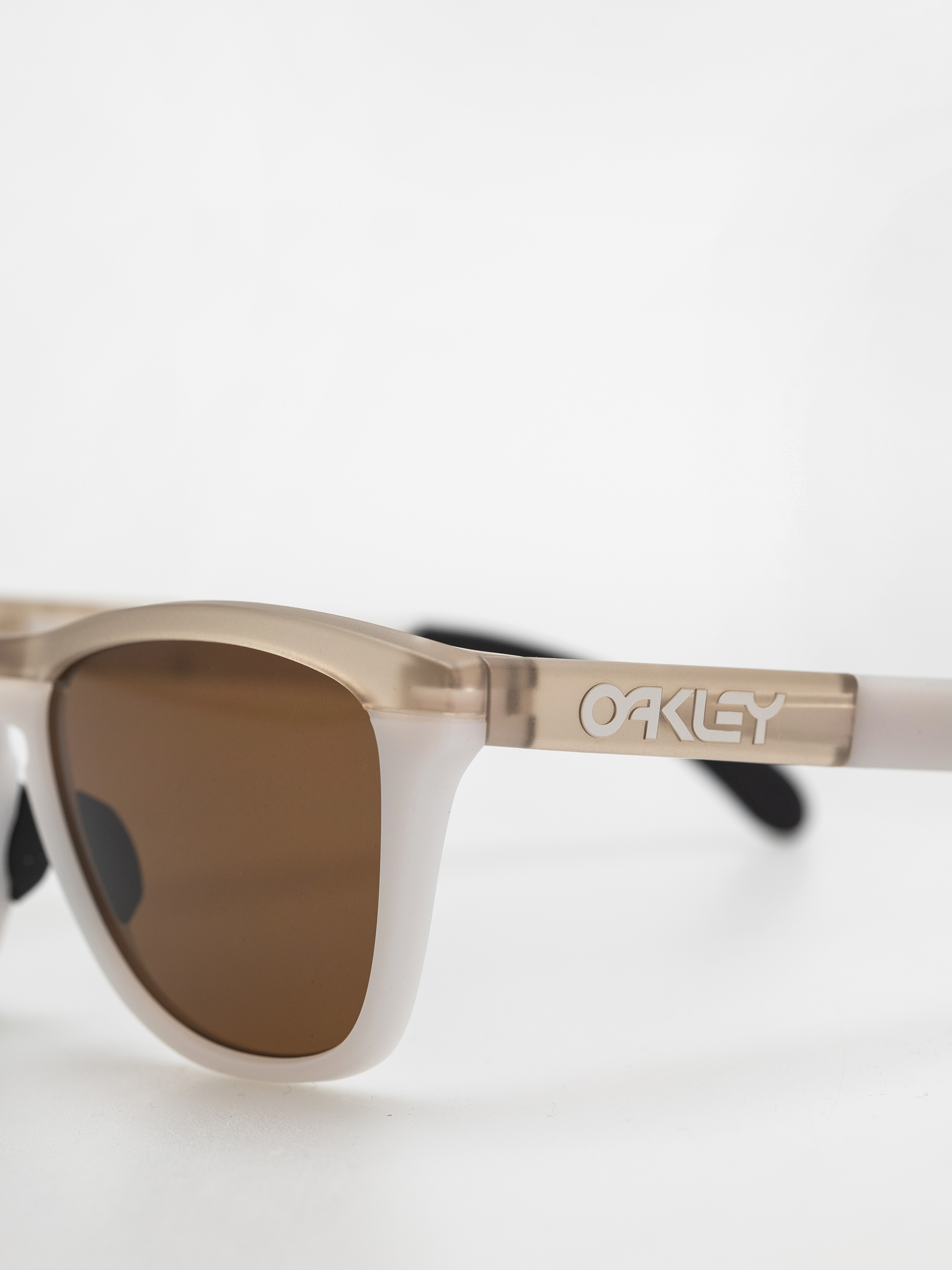 Слънчеви очила Oakley Frogskins Range (matte vapor/prizm brown gradient)