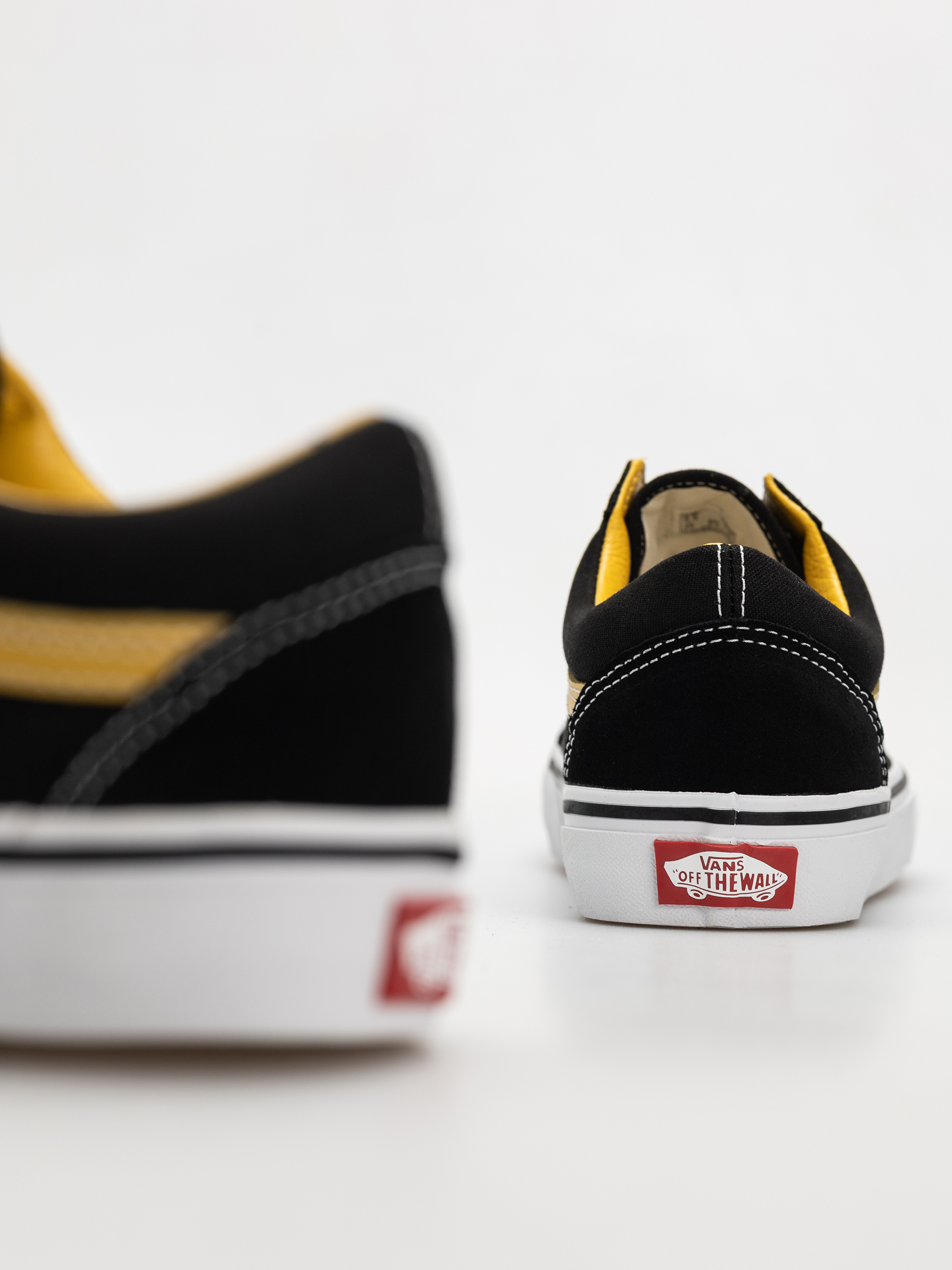 Обувки Vans Old Skool (pop yellow)