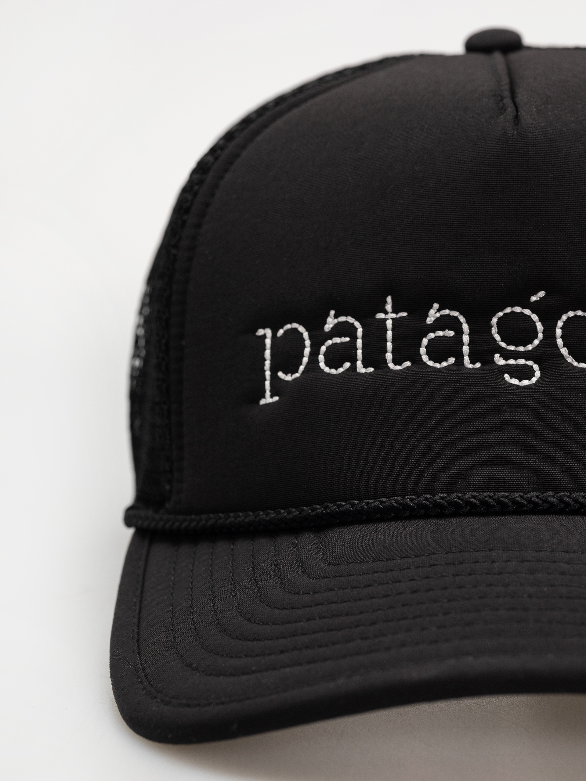 Шапка с козирка Patagonia Broadcaster (strata text/black)