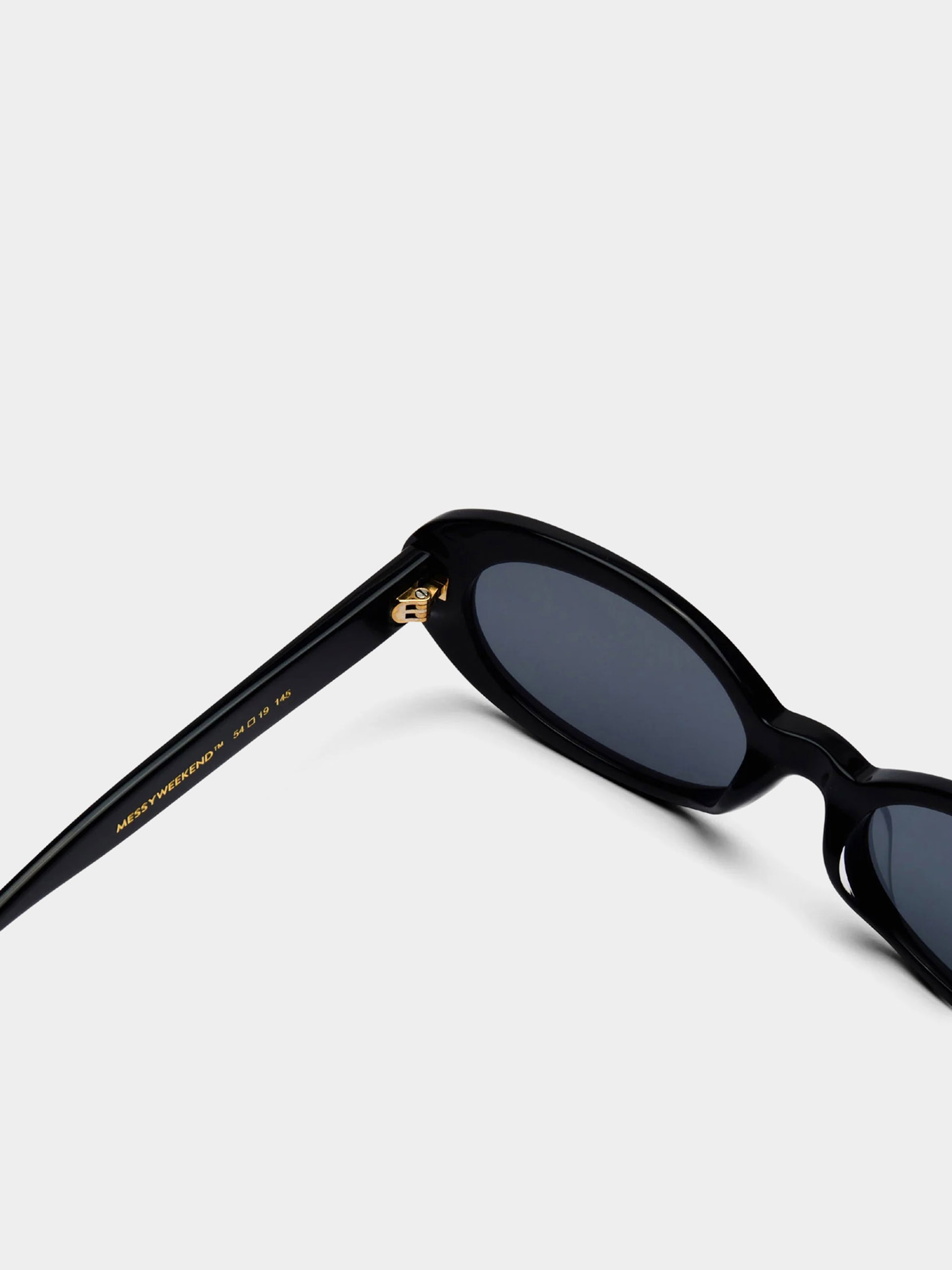 Слънчеви очила MessyWeekend Kurt (black/grey)