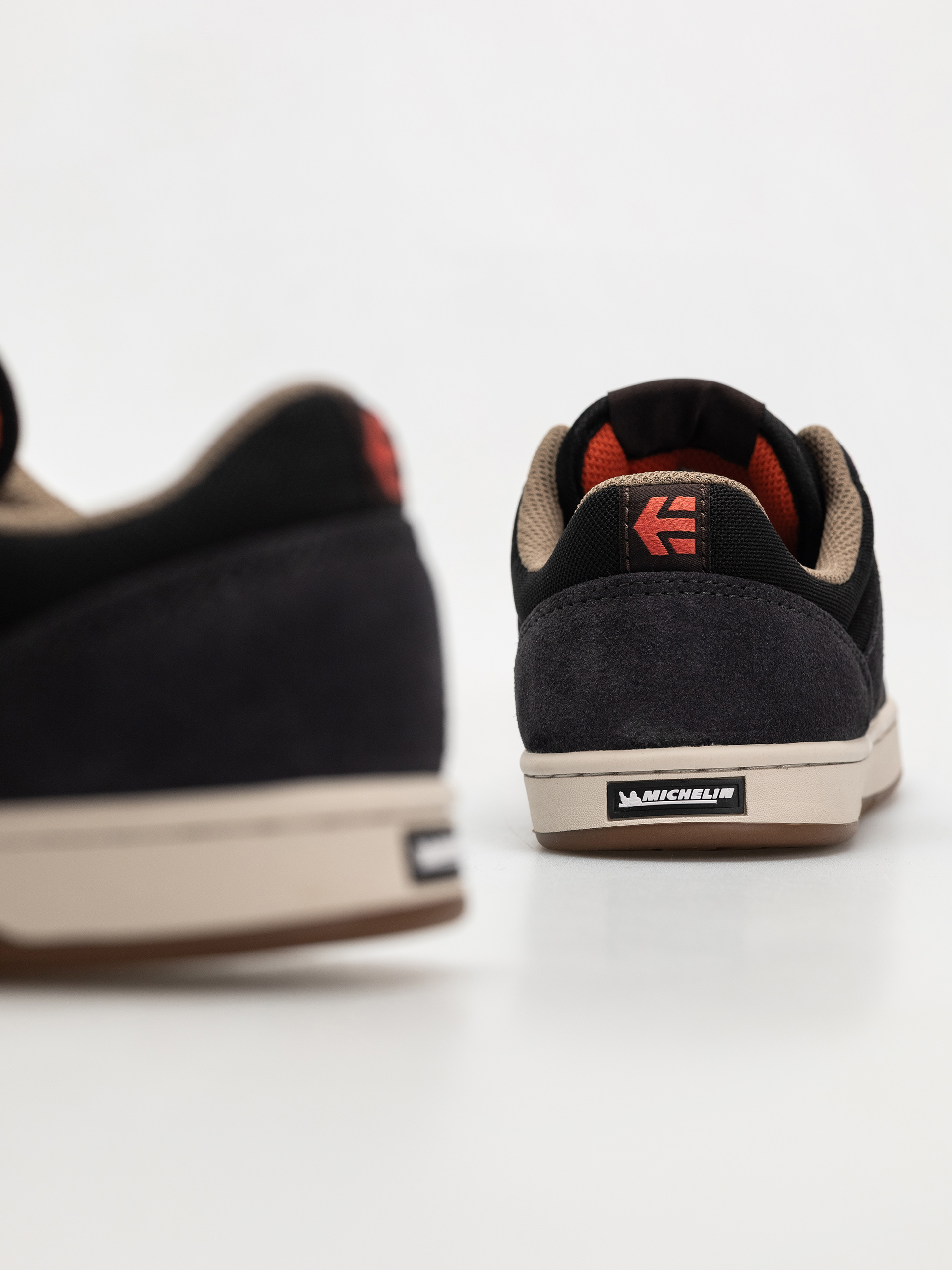 Обувки Etnies Marana (dark grey/black/red)