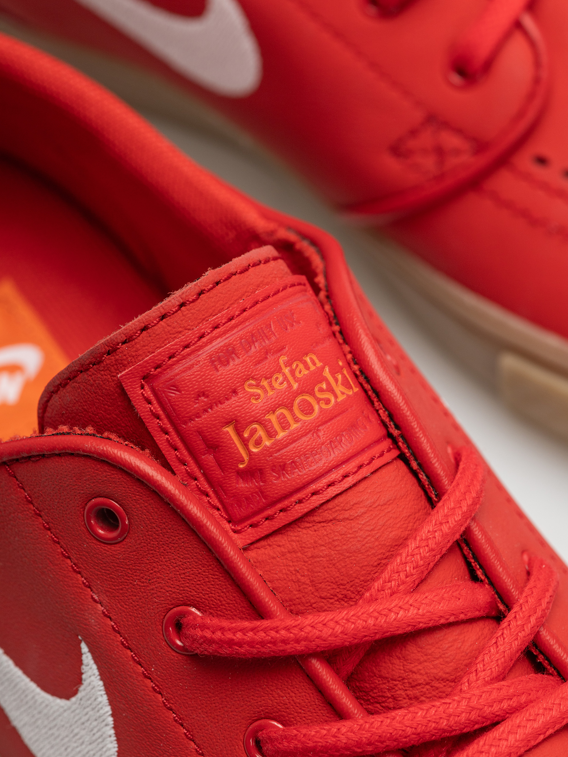 Обувки Nike SB Zoom Janoski Og+ (university red/white university red)