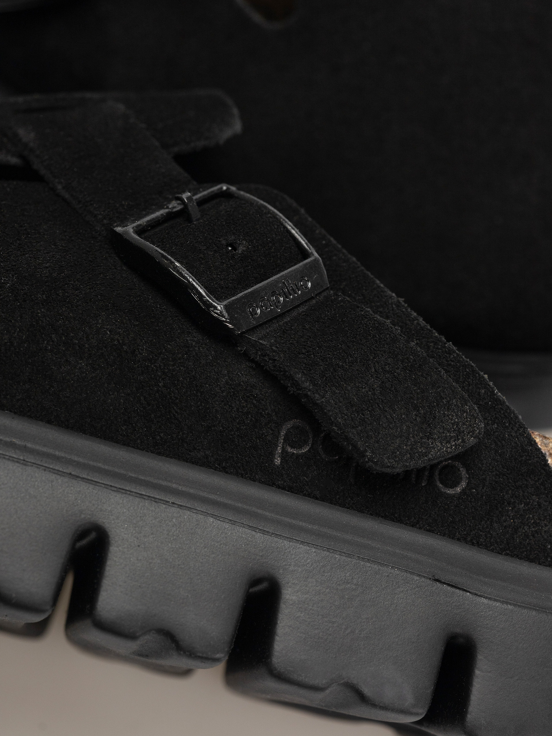 Чехли Birkenstock Boston Chunky Suede Narrow Wmn (black/black)